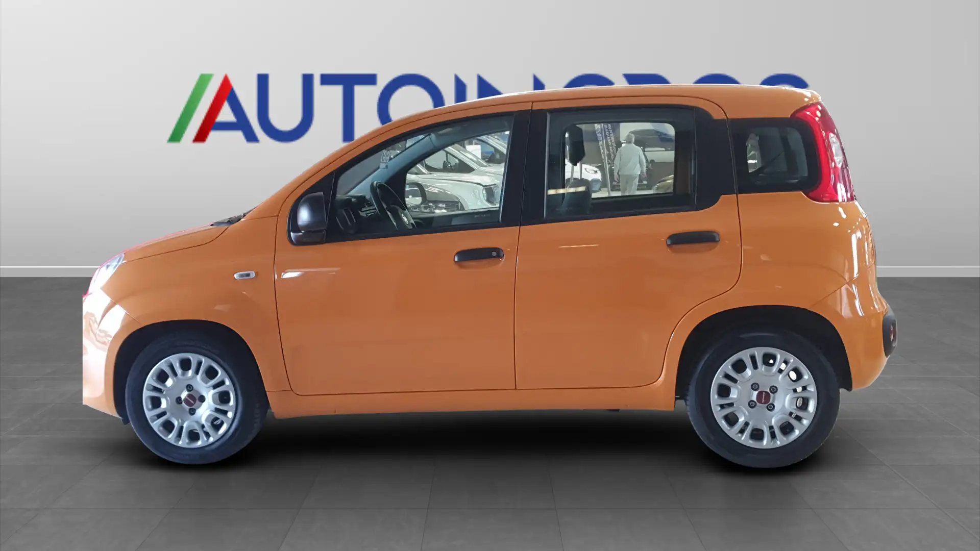 Fiat New Panda 1.0 FireFly Hybrid Orange - 2