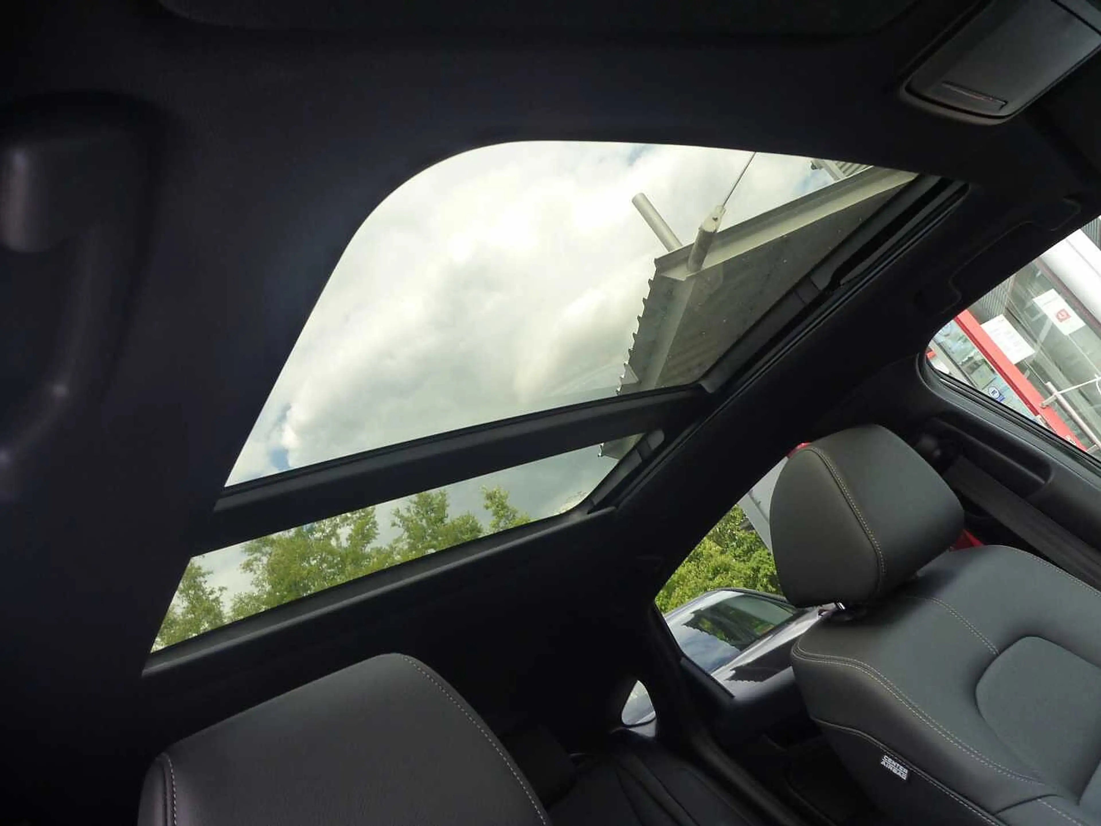 Honda Civic e:HEV 2.0 i-MMD Hybrid (2026) Advance — photo 8