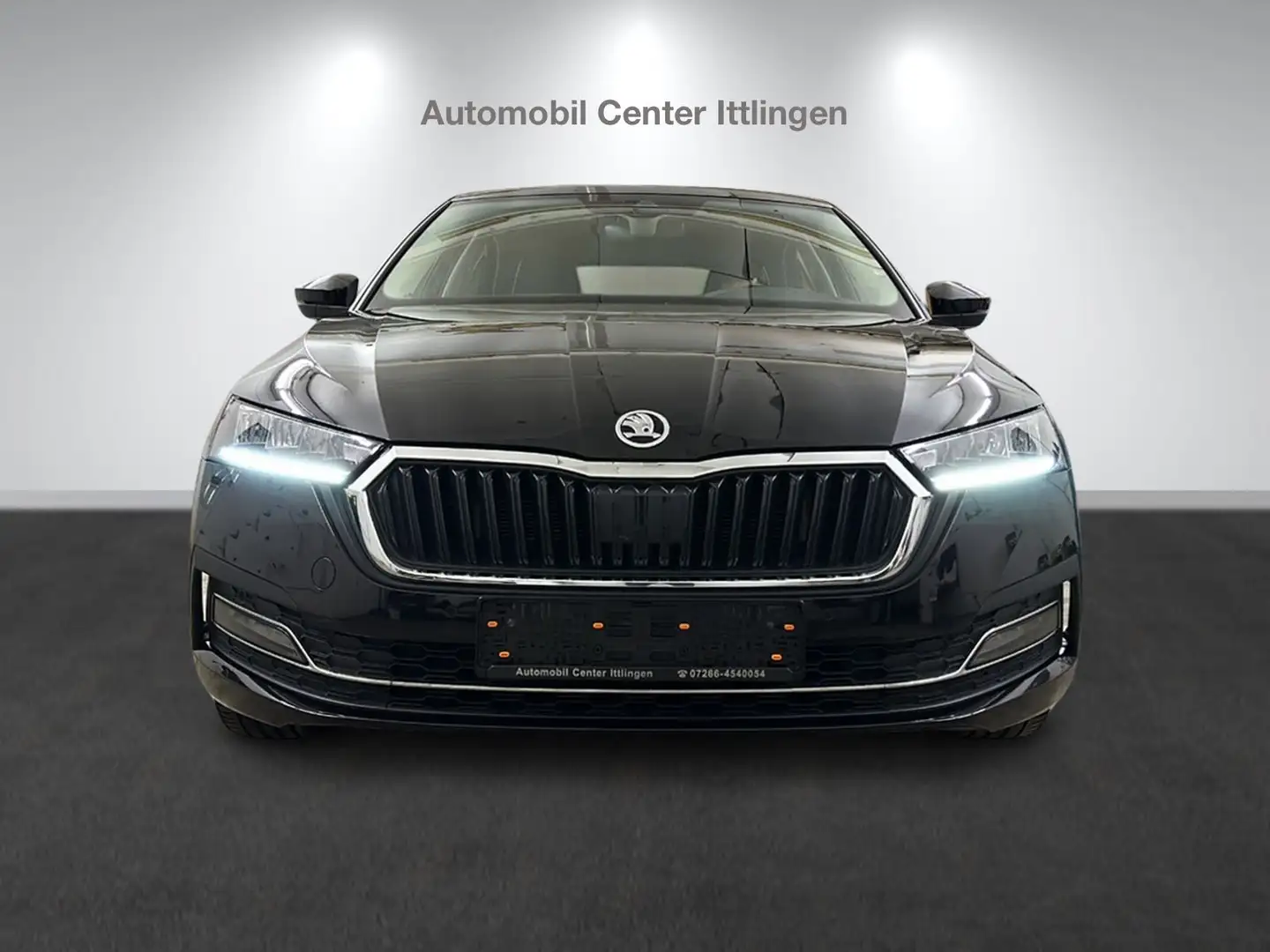 Skoda Octavia Lim. First Edition/LED-Schein/AUT/Kamera Schwarz - 2