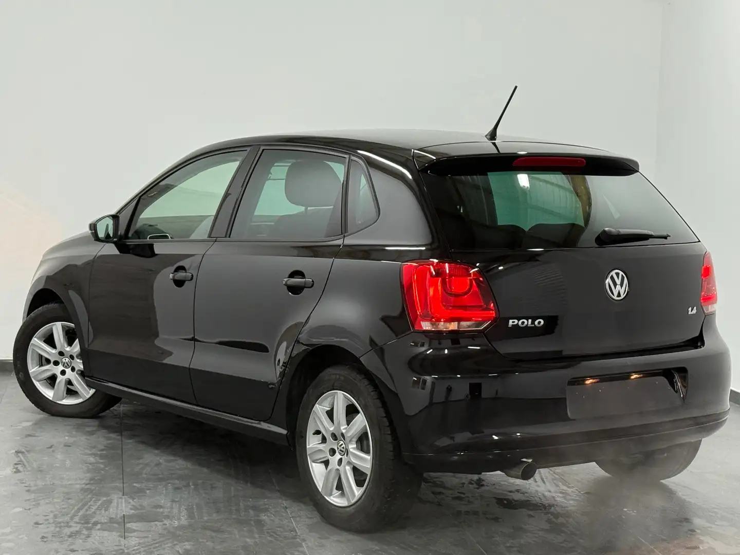 Volkswagen Polo 1.4i DSG - 14.000km - VOLANT A DROITE Schwarz - 2