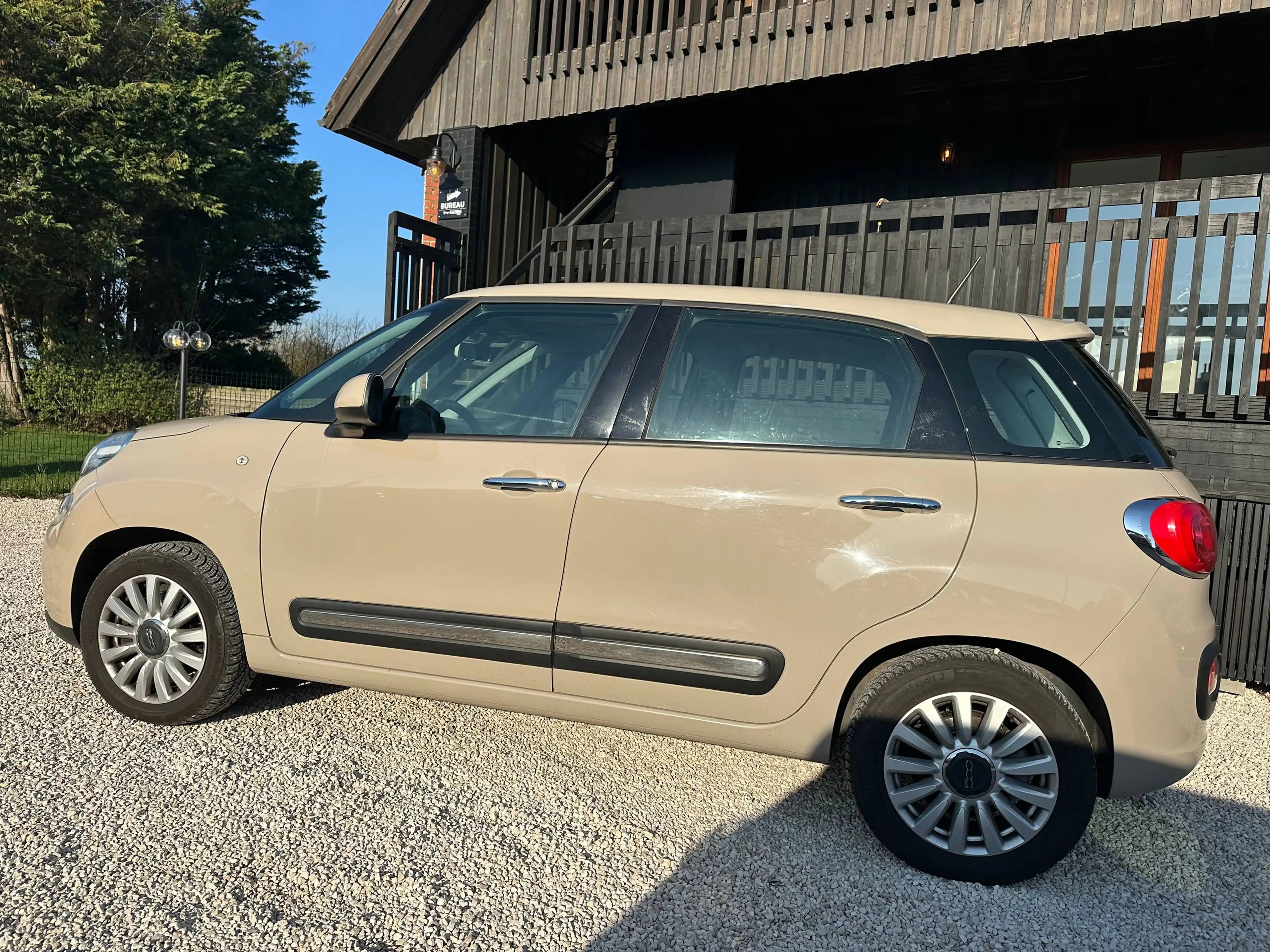 Fiat 500L 500L Living 1.4  * TOIT PANO !!! * — photo 3