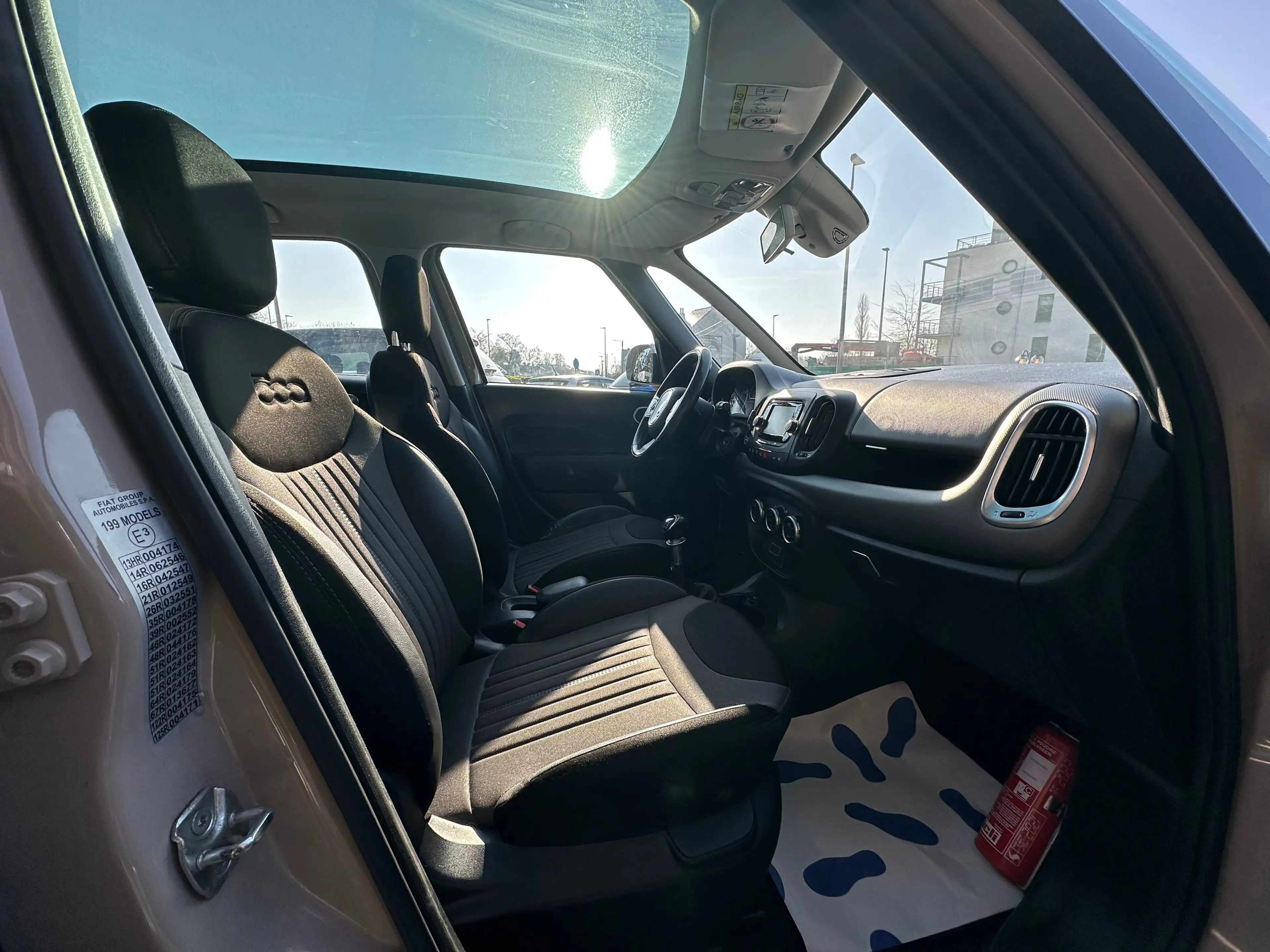 Fiat 500L 500L Living 1.4  * TOIT PANO !!! * — photo 10