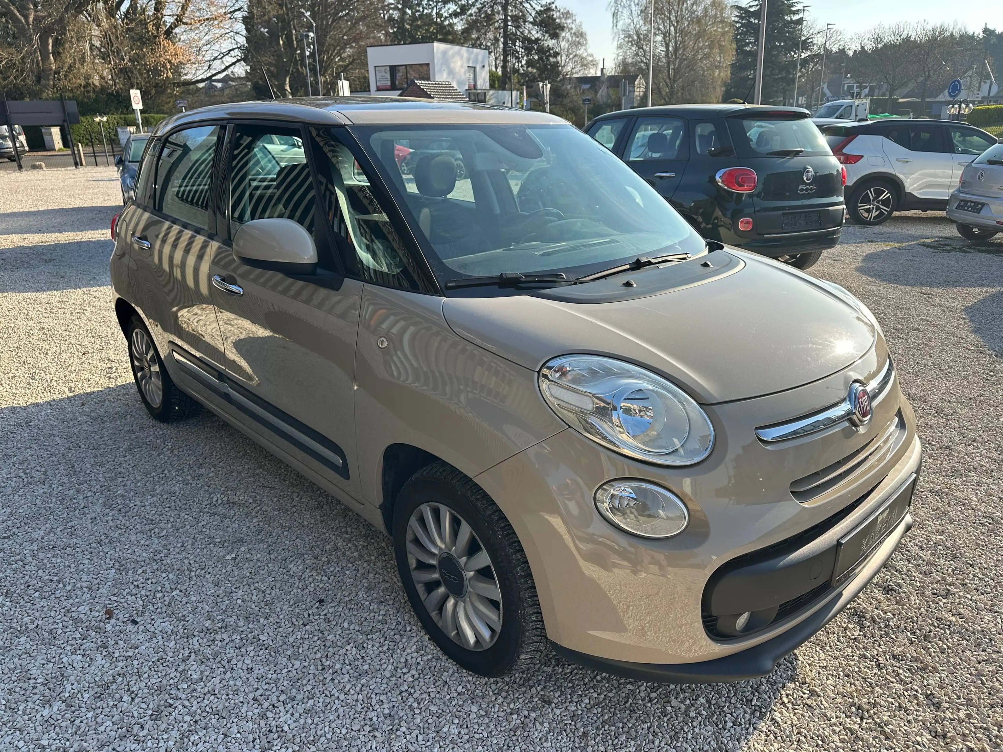 Fiat 500L 500L Living 1.4  * TOIT PANO !!! * — photo 6
