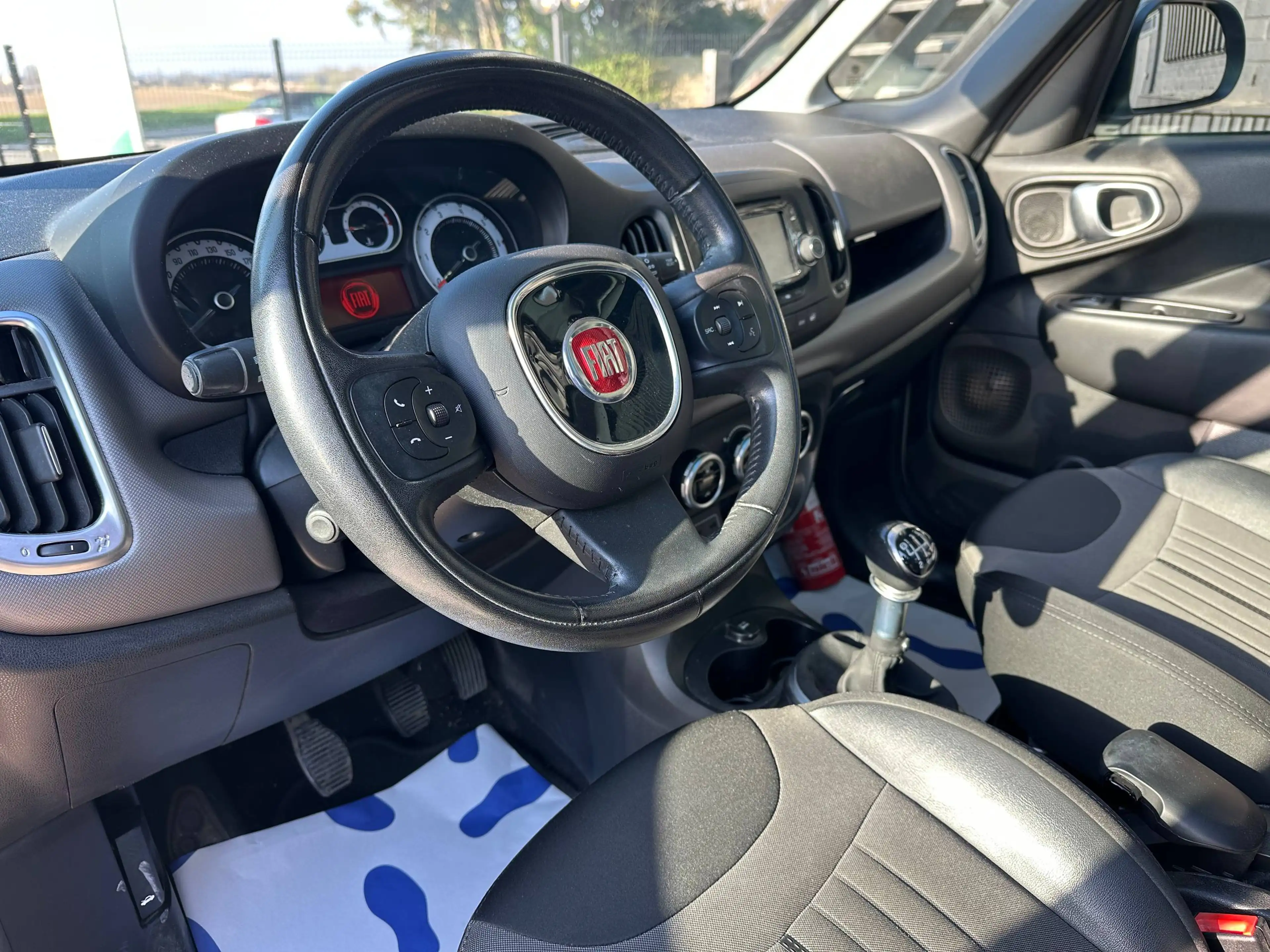 Fiat 500L 500L Living 1.4  * TOIT PANO !!! * — photo 14