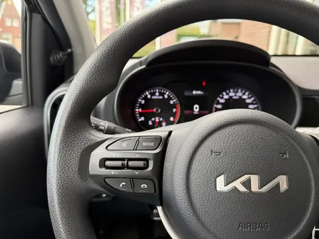 Kia Picanto view 24