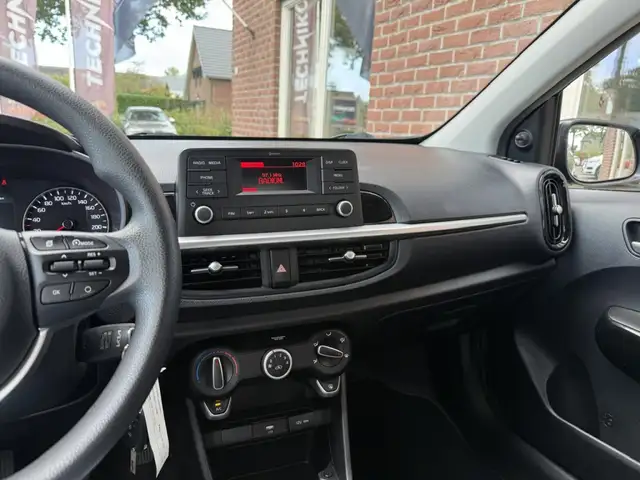Kia Picanto view 22