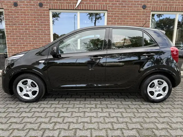 Kia Picanto view 2