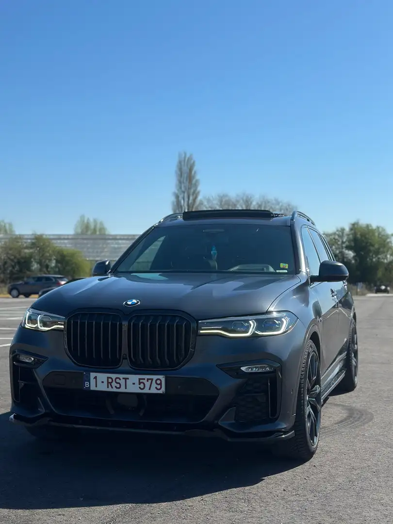 BMW X7 xDrive40d Dark Shadow Limited Edition - 1