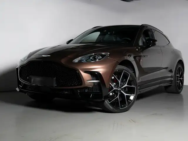 Aston Martin DBX S / Magneto Bronze / 360 Degree Camera Ansicht 3