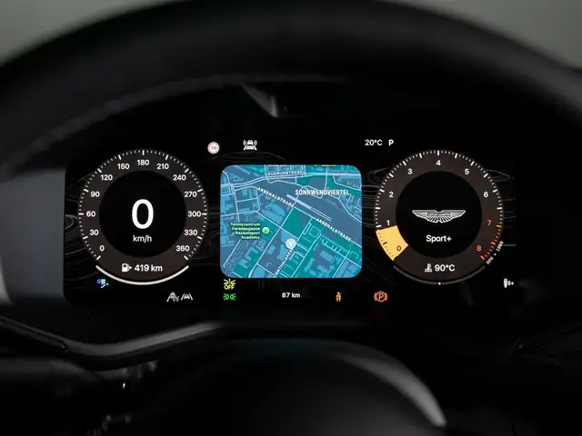 Aston Martin DBX S / Magneto Bronze / 360 Degree Camera Ansicht 14