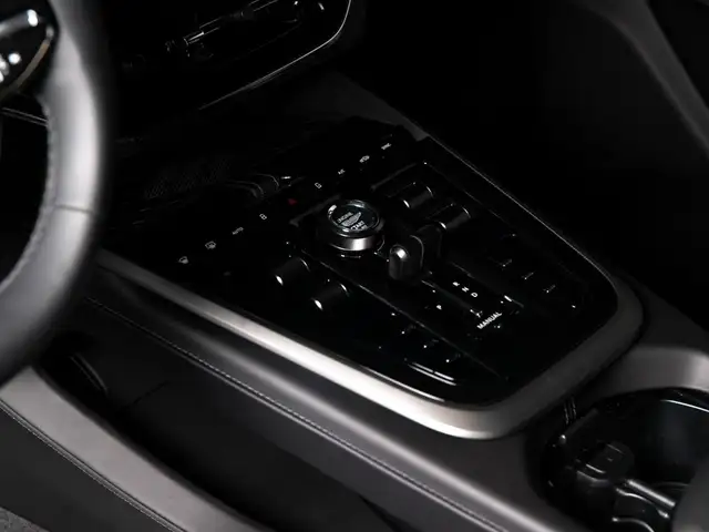 Aston Martin DBX S / Magneto Bronze / 360 Degree Camera Ansicht 18
