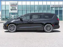 Chrysler Pacifica 2027
