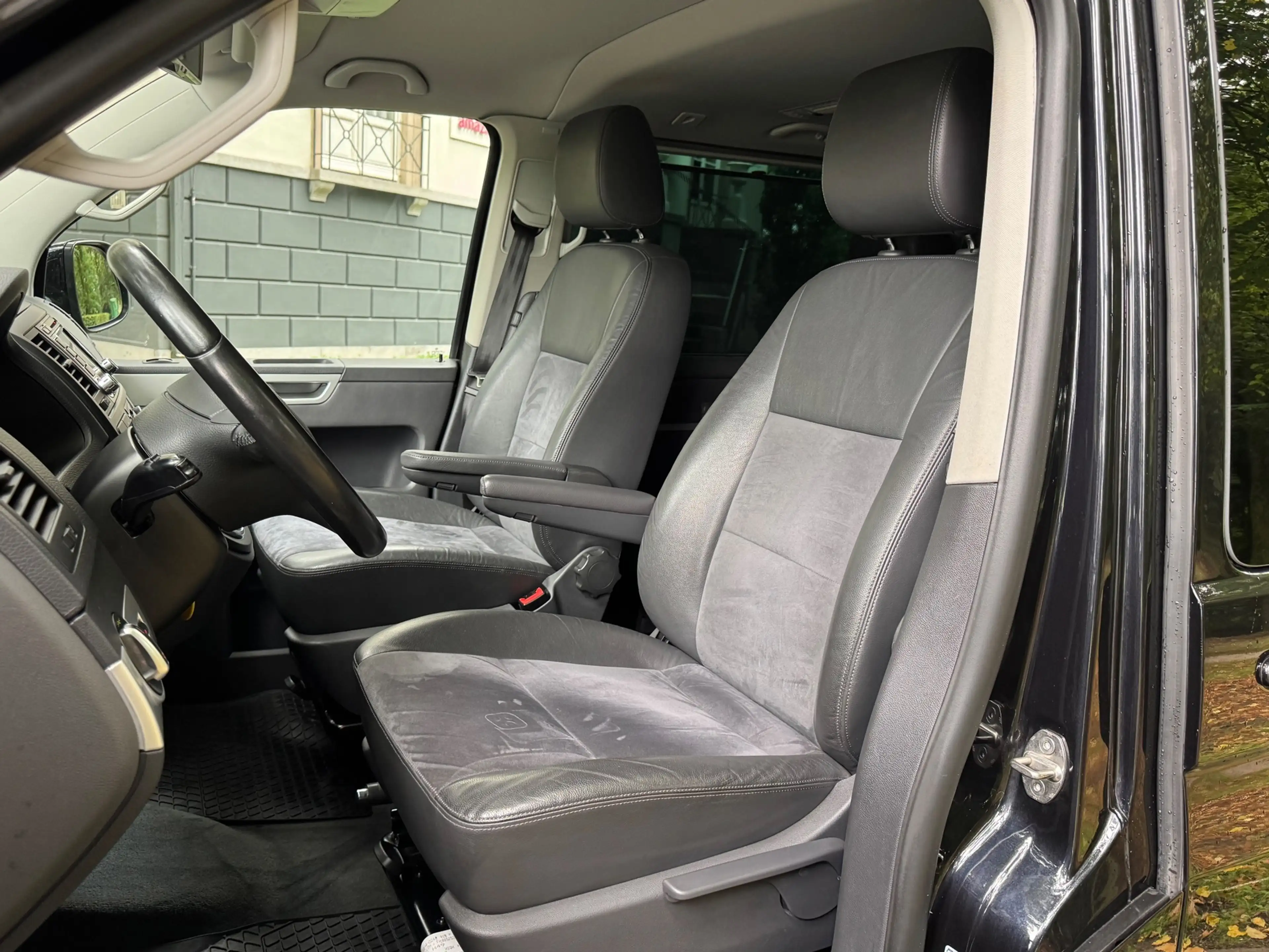 Volkswagen Transporter Multivan 2.0 TDI 4Motion Highline 7Persoons Automa — photo 9
