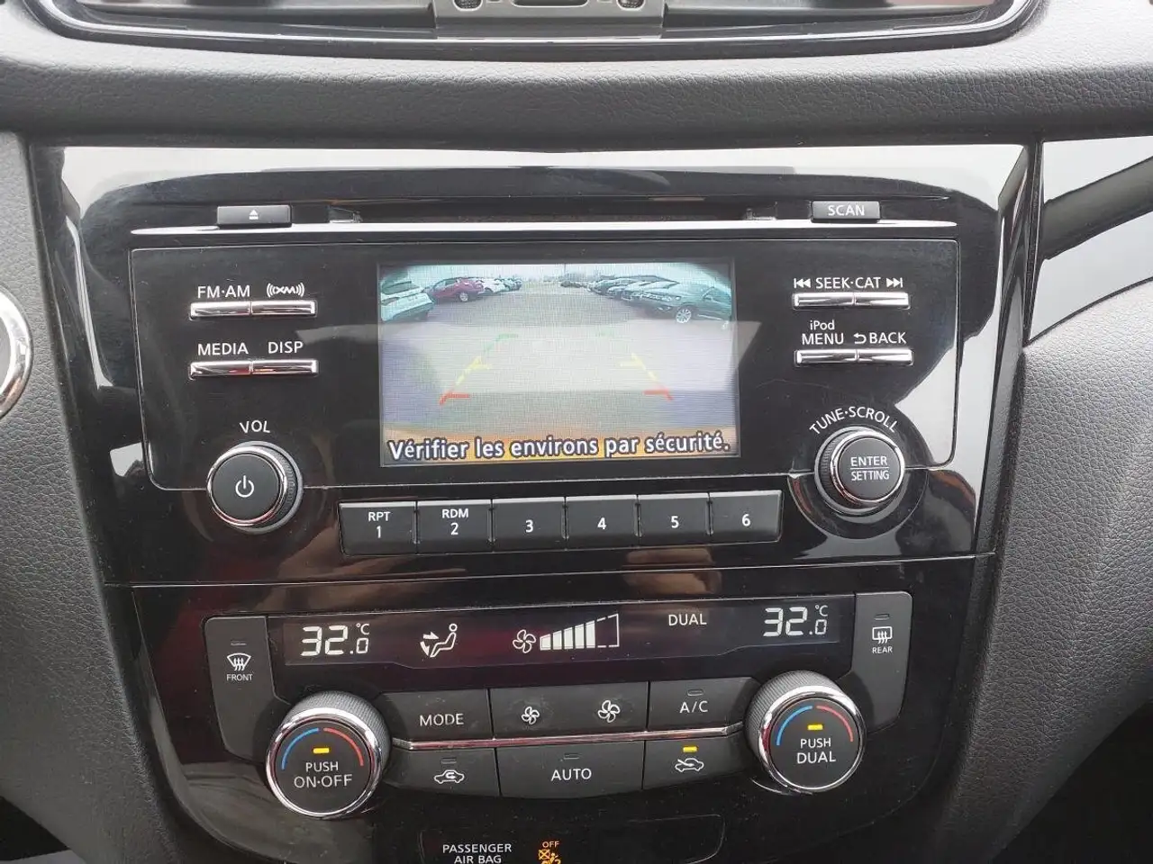 Nissan Qashqai снимка Nissan Qashqai