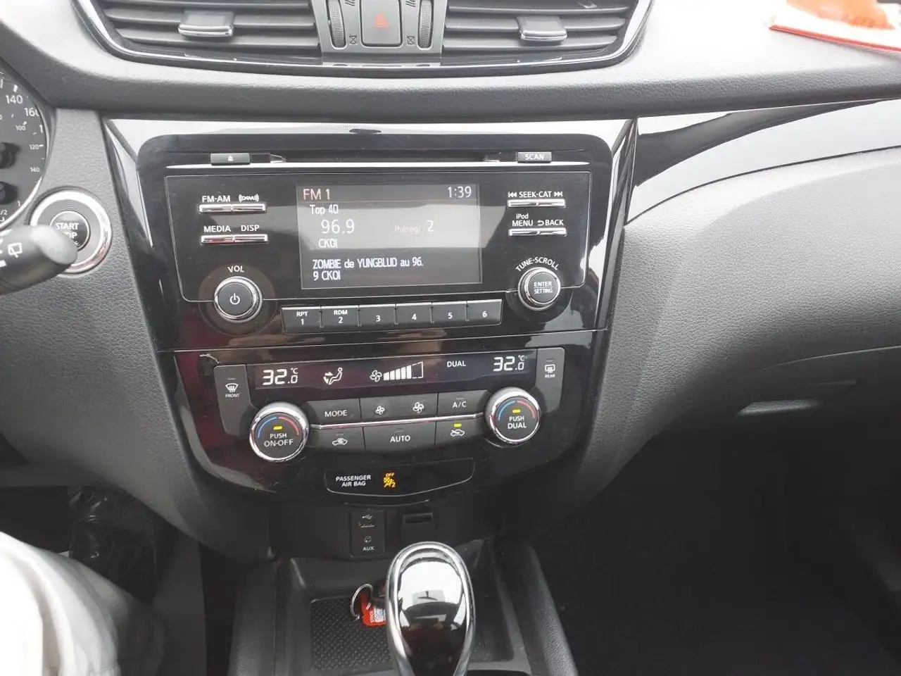 Nissan Qashqai снимка Nissan Qashqai