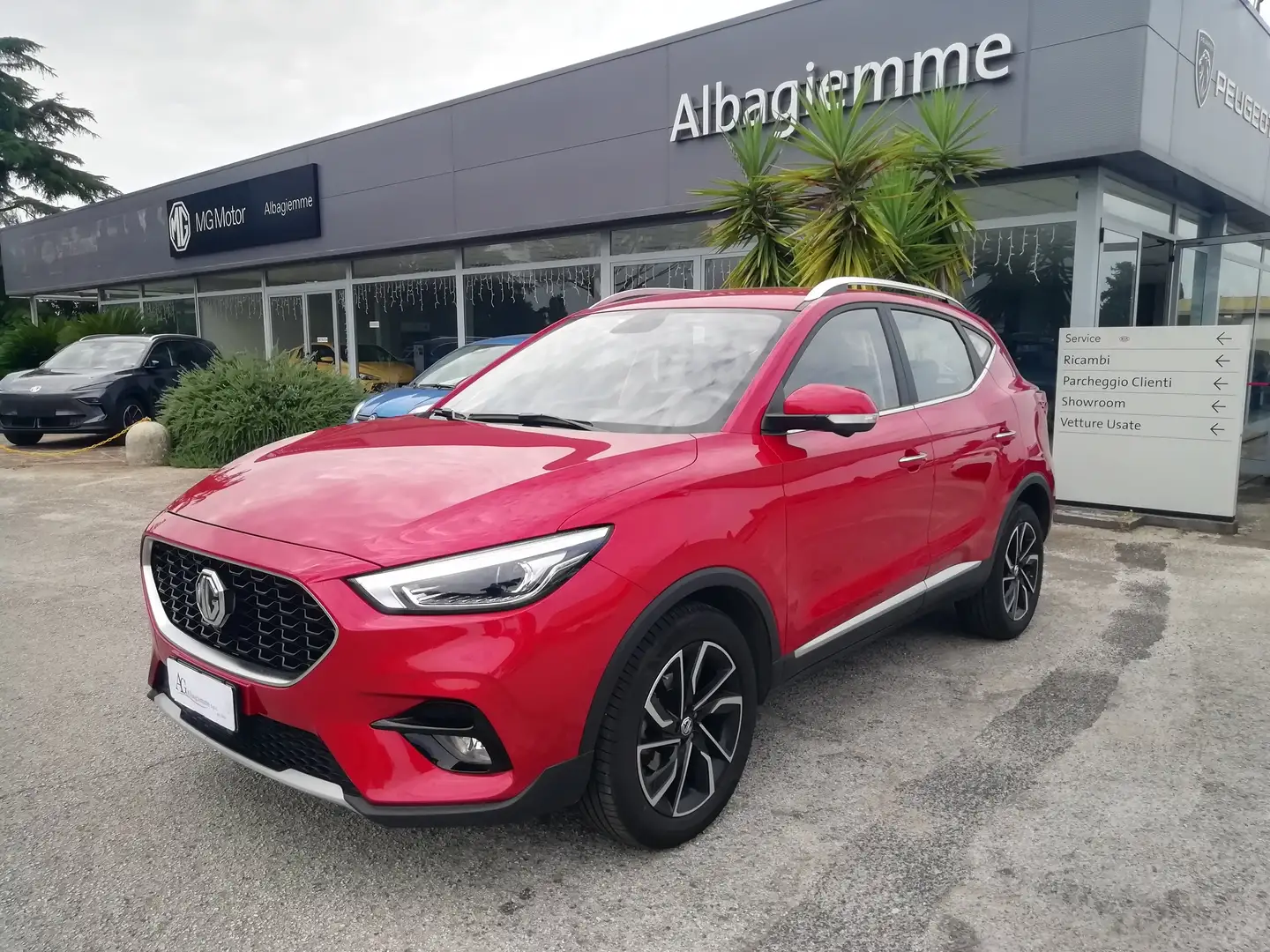 MG ZS ZS 2021 1.0 111 cv Luxury auto Rosso - 1