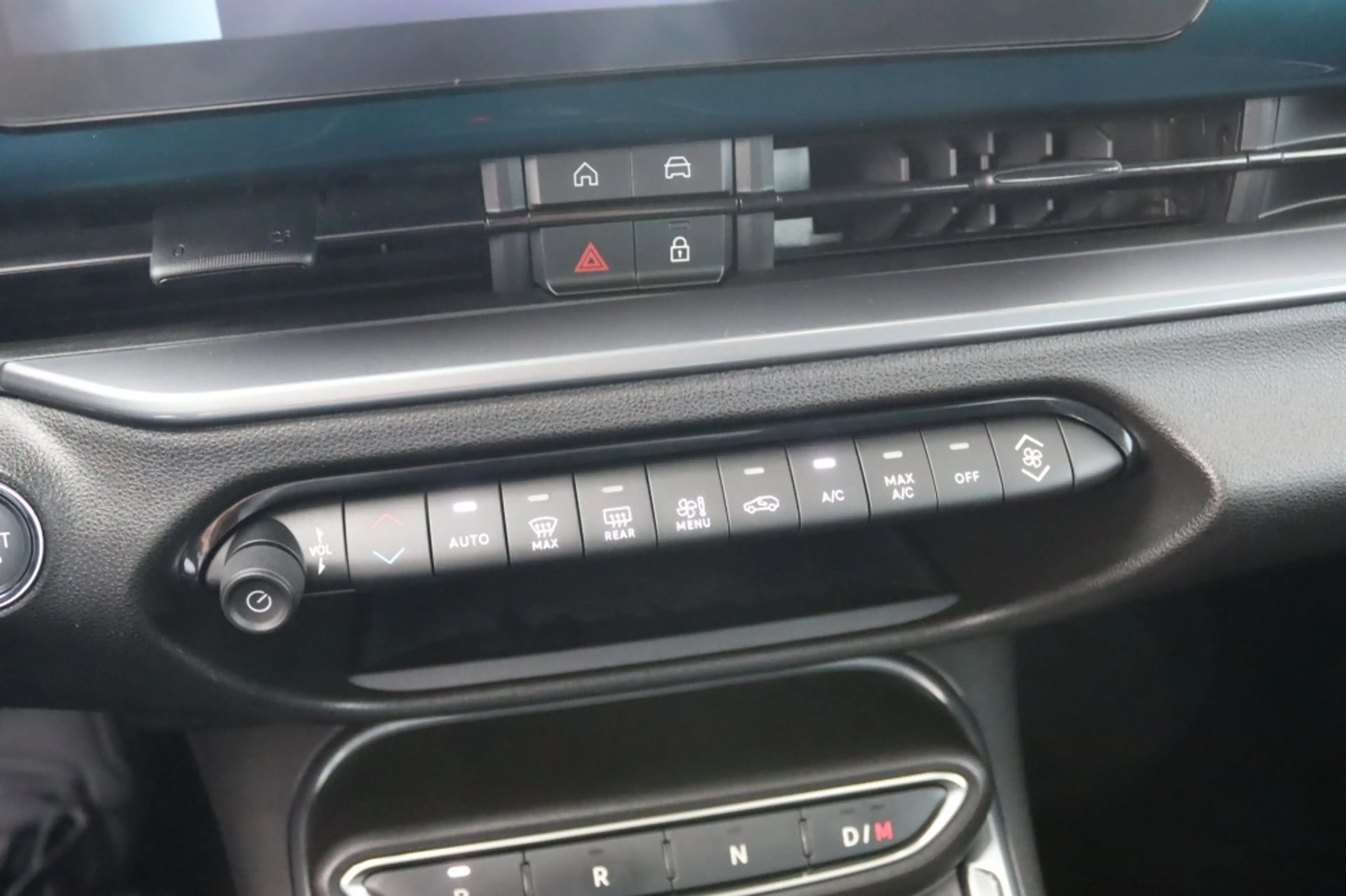 Fiat 600 1.2 Hybrid 145PK URBAN Navi | Keyless | Camera | C — photo 28