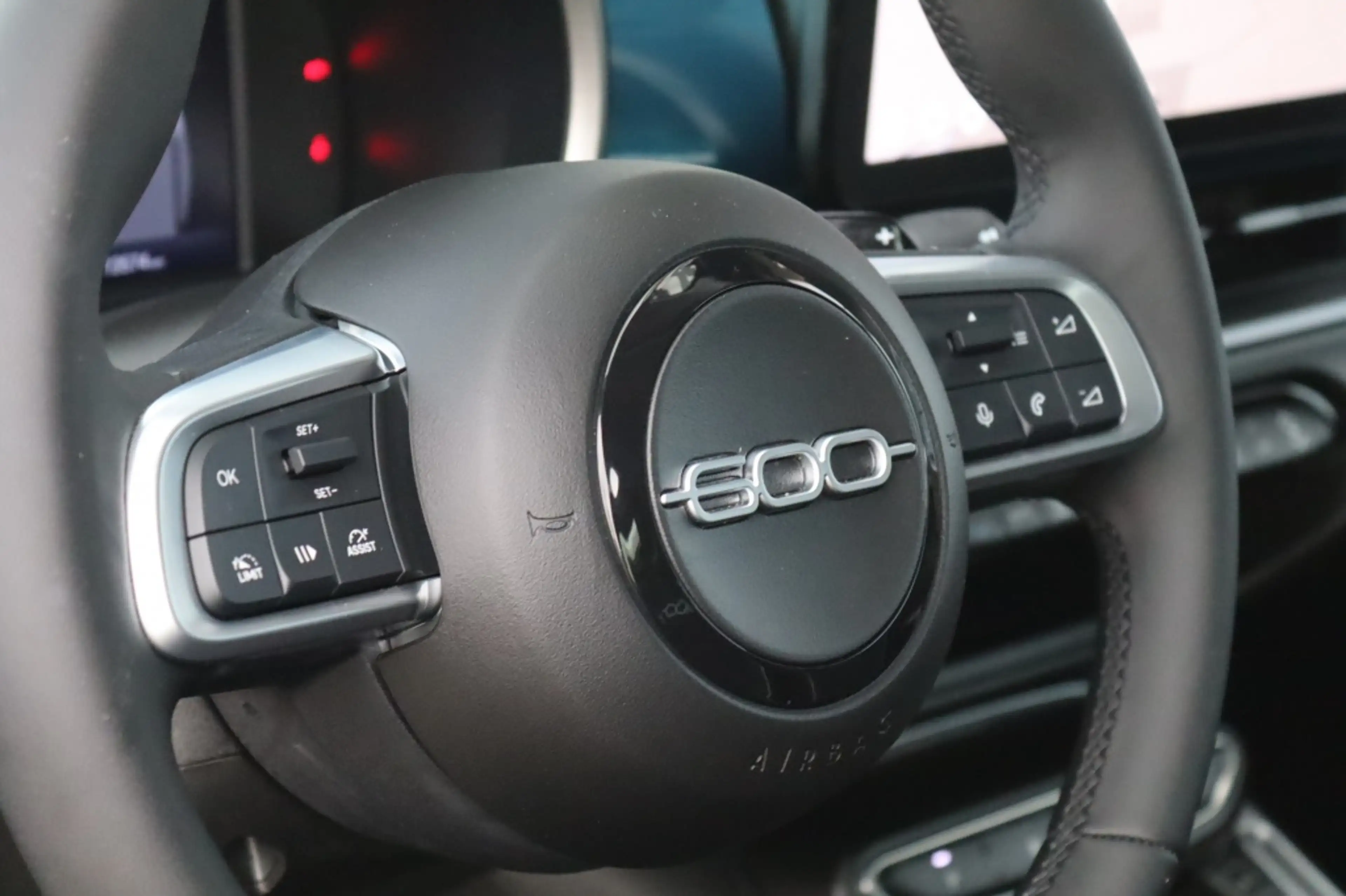 Fiat 600 1.2 Hybrid 145PK URBAN Navi | Keyless | Camera | C — photo 18