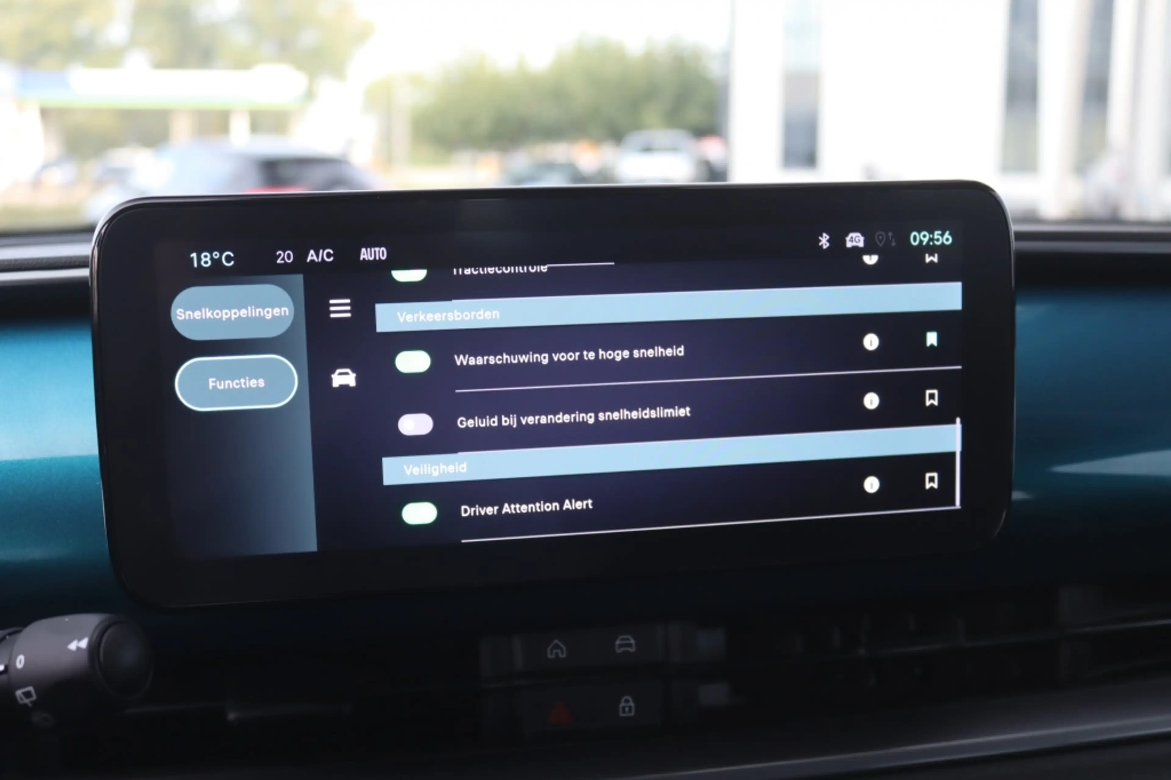 Fiat 600 1.2 Hybrid 145PK URBAN Navi | Keyless | Camera | C — photo 25