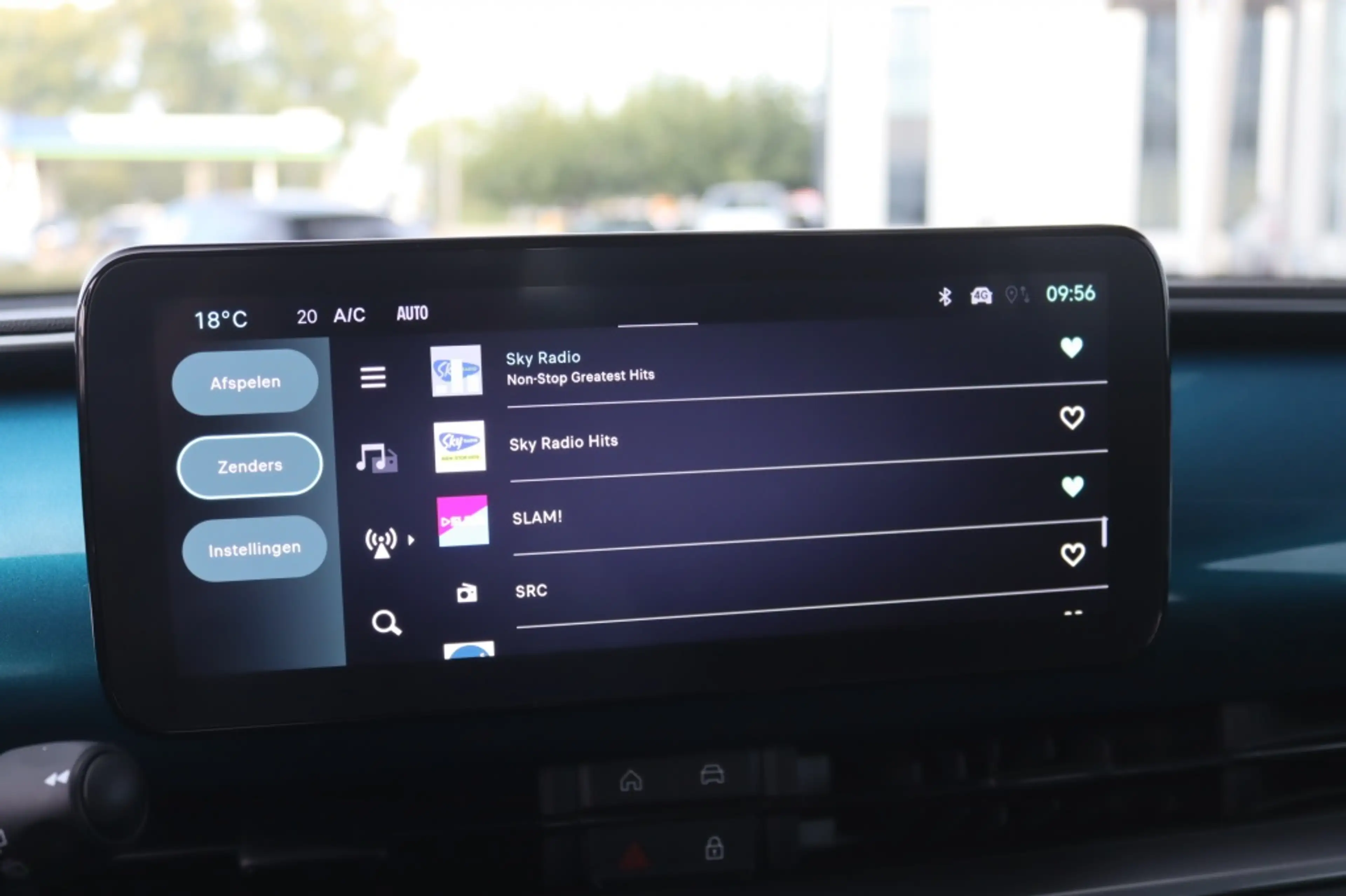 Fiat 600 1.2 Hybrid 145PK URBAN Navi | Keyless | Camera | C — photo 22