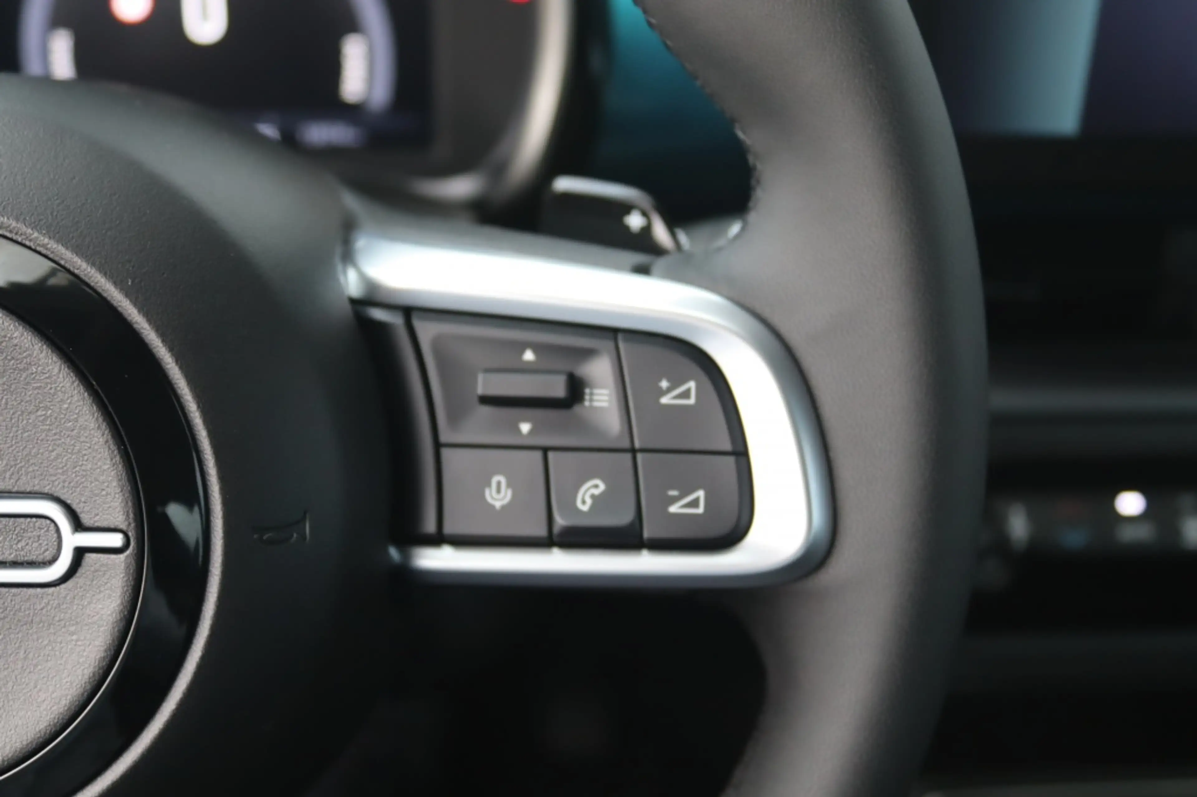 Fiat 600 1.2 Hybrid 145PK URBAN Navi | Keyless | Camera | C — photo 35