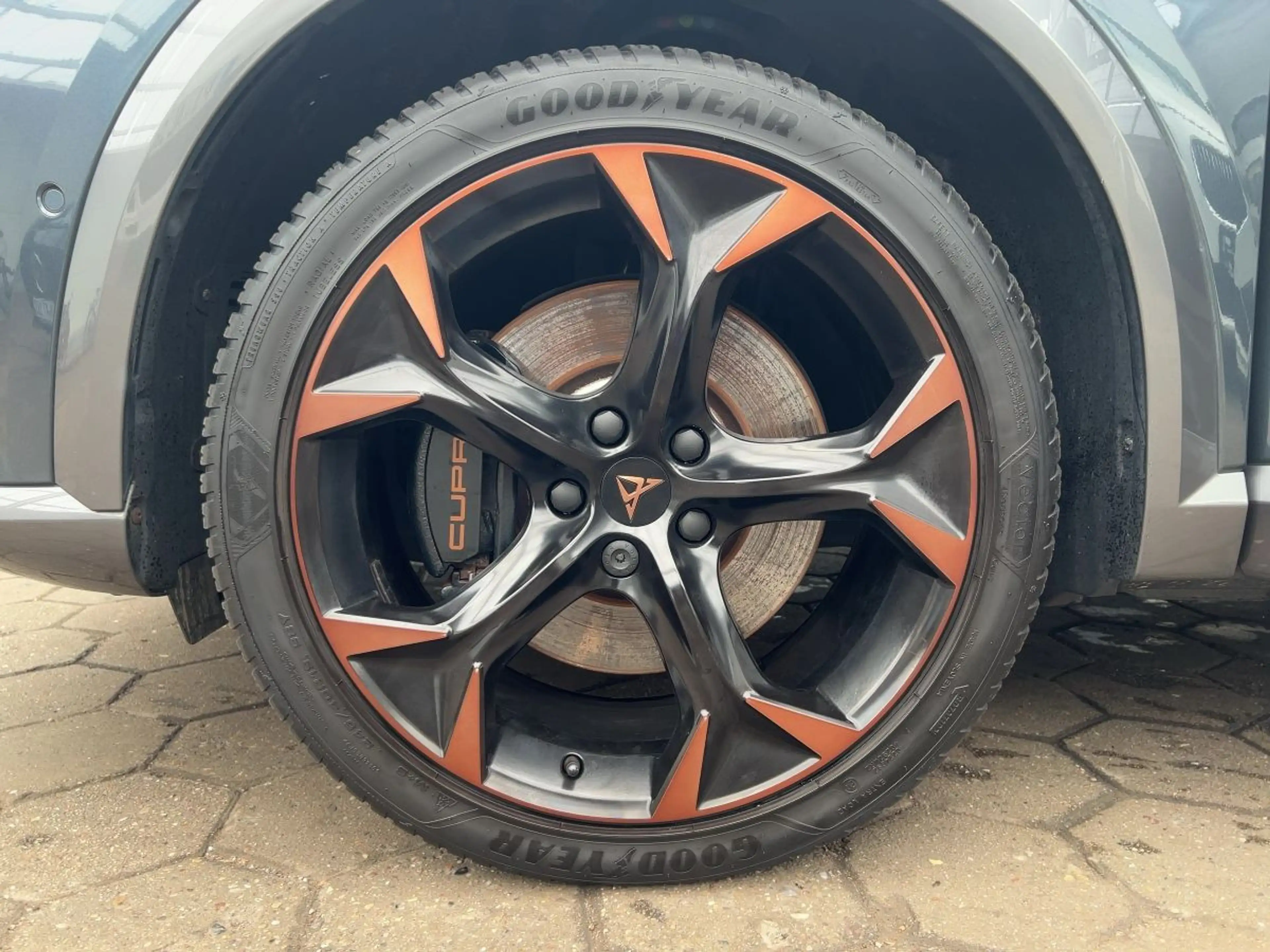CUPRA Formentor VZ 1.4 e-HYBRID DSG LED AHK Pano Kamer — photo 14
