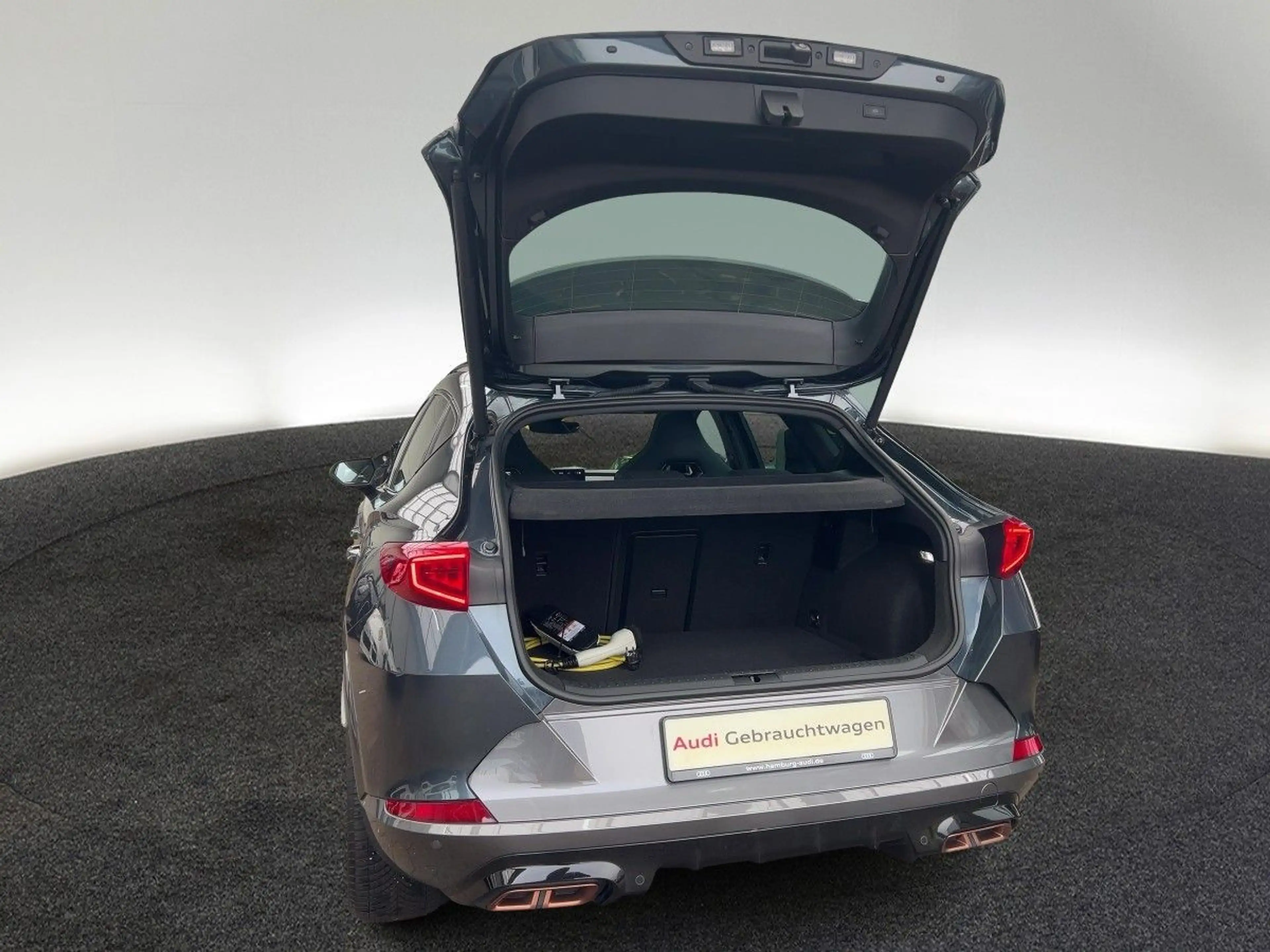 CUPRA Formentor VZ 1.4 e-HYBRID DSG LED AHK Pano Kamer — photo 8