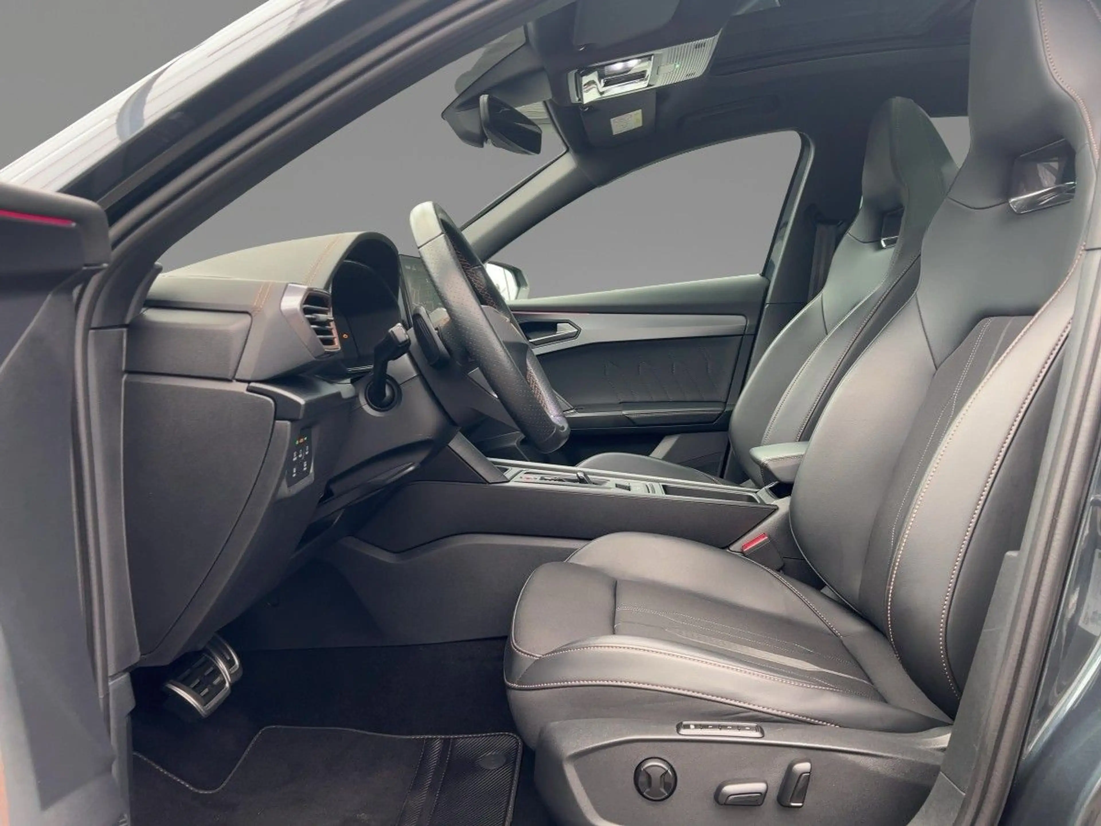 CUPRA Formentor VZ 1.4 e-HYBRID DSG LED AHK Pano Kamer — photo 6
