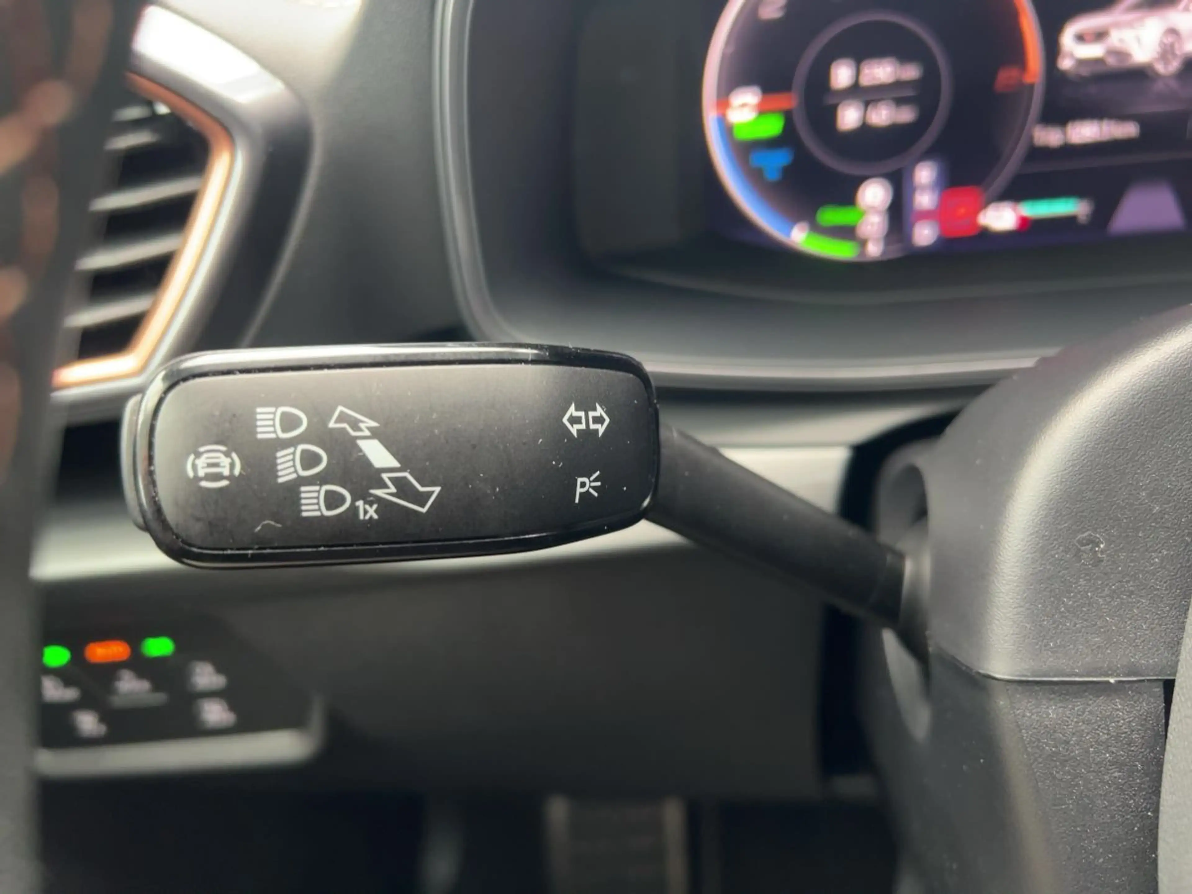CUPRA Formentor VZ 1.4 e-HYBRID DSG LED AHK Pano Kamer — photo 13
