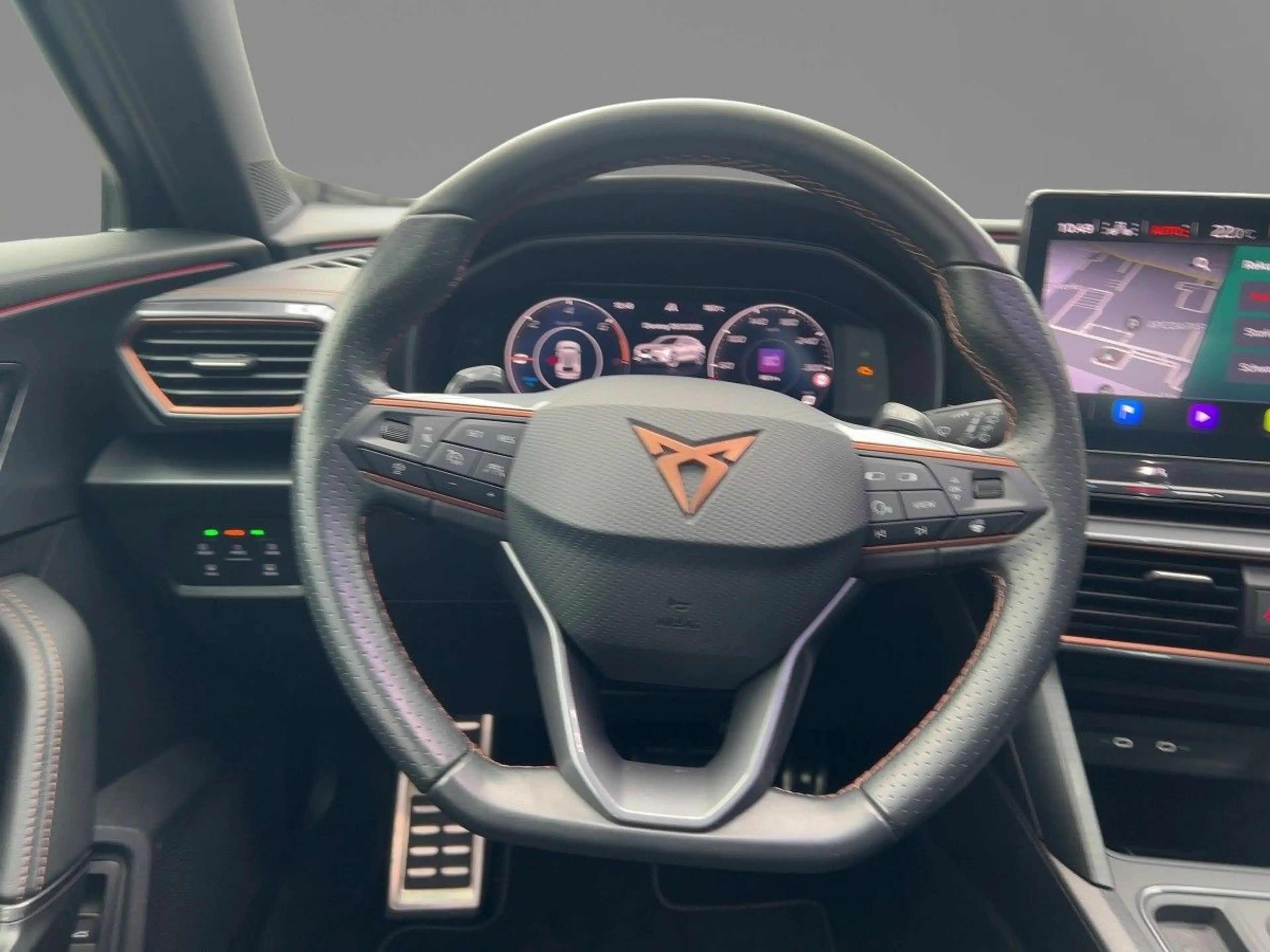 CUPRA Formentor VZ 1.4 e-HYBRID DSG LED AHK Pano Kamer — photo 9