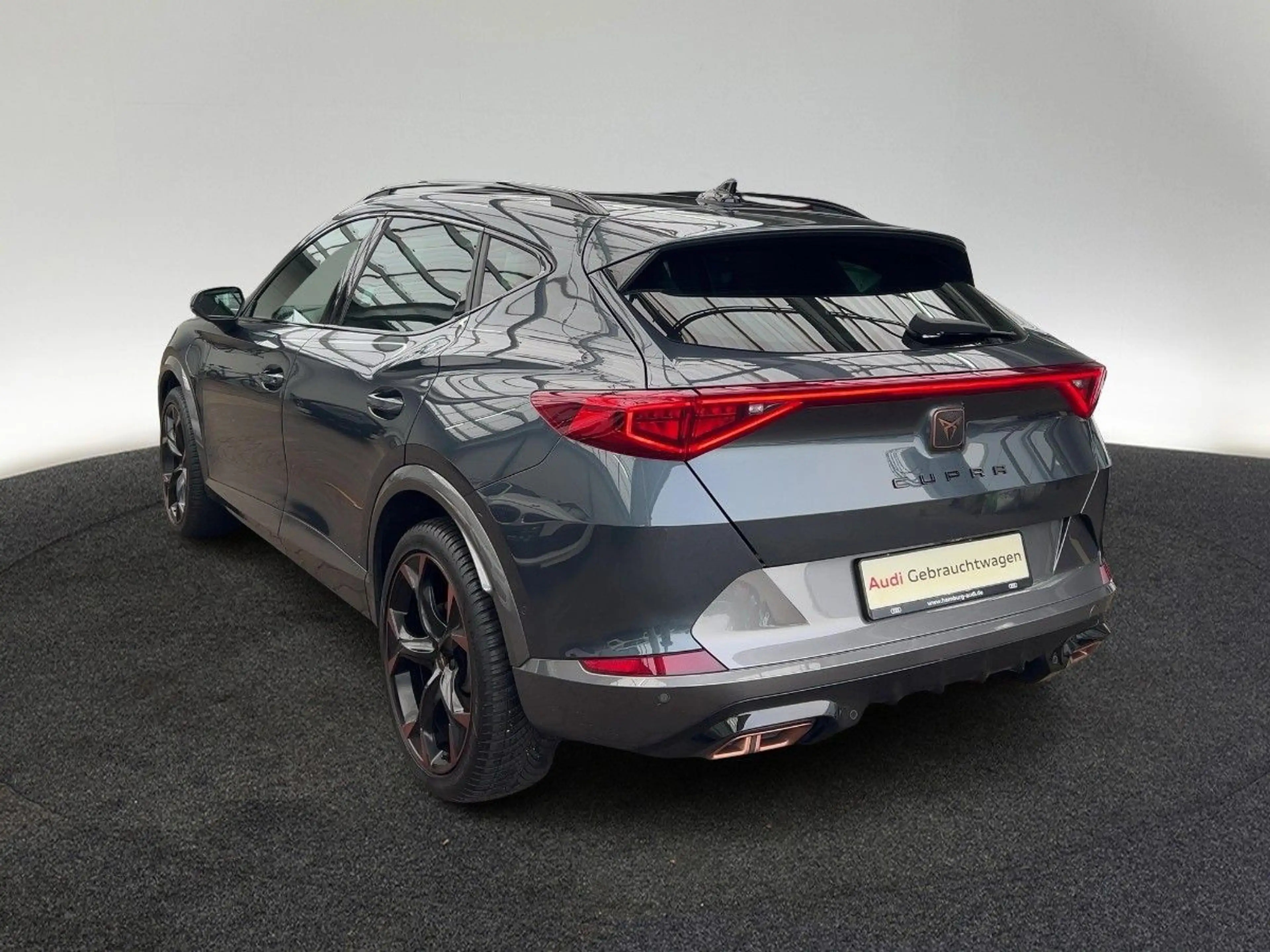 CUPRA Formentor VZ 1.4 e-HYBRID DSG LED AHK Pano Kamer — photo 2