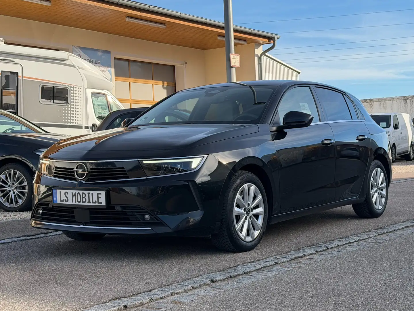 Opel Astra 1.5d Autom. Lim. Business Elegance Navi*RFK*LED* Noir - 2