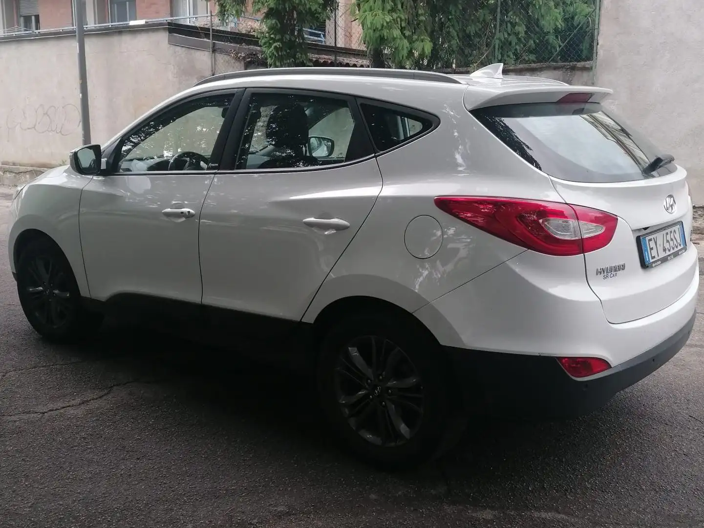 Hyundai iX35 ix35 1.7 crdi Xpossible 2wd FL Bílá - 1