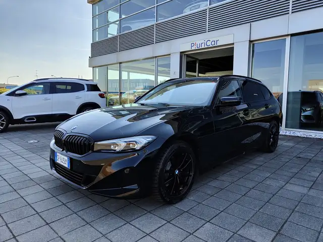 BMW 318 d 48V auto FariLED Widescreen Display BlackPack