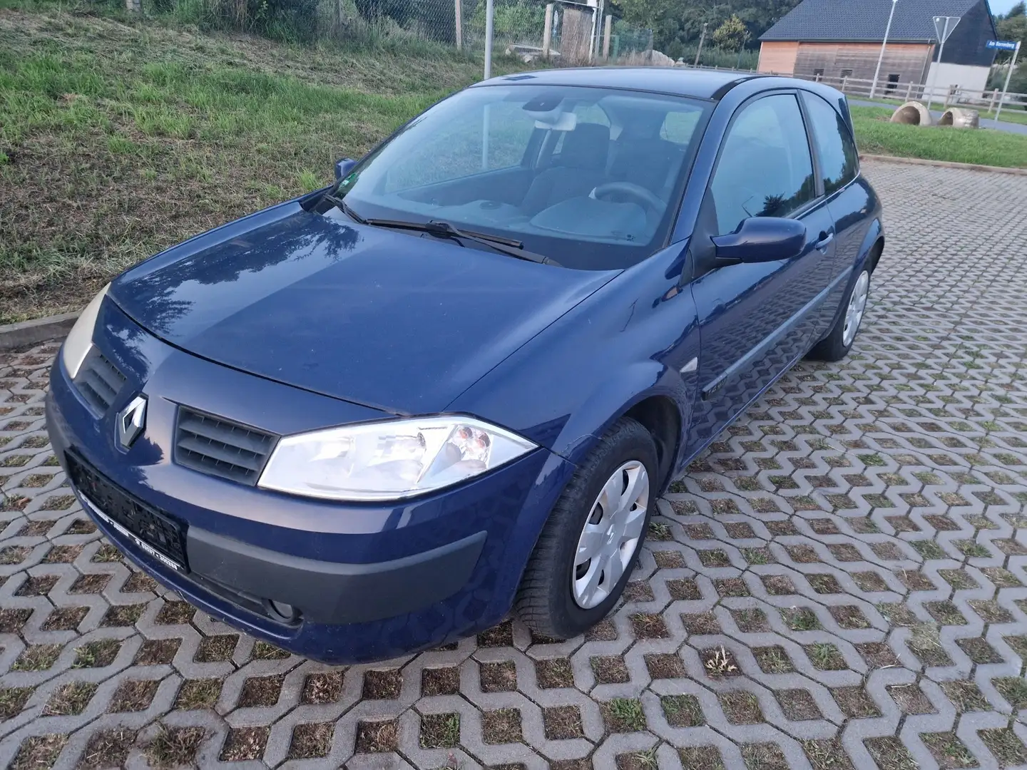Renault Megane 1.4 -- Klima+2xel.FH+el.Spiegel+Lichtsensor -- Blu/Azzurro - 1