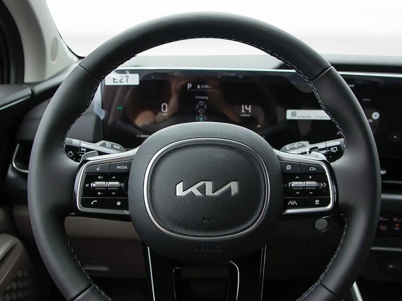 Kia Carnival снимка Kia Carnival