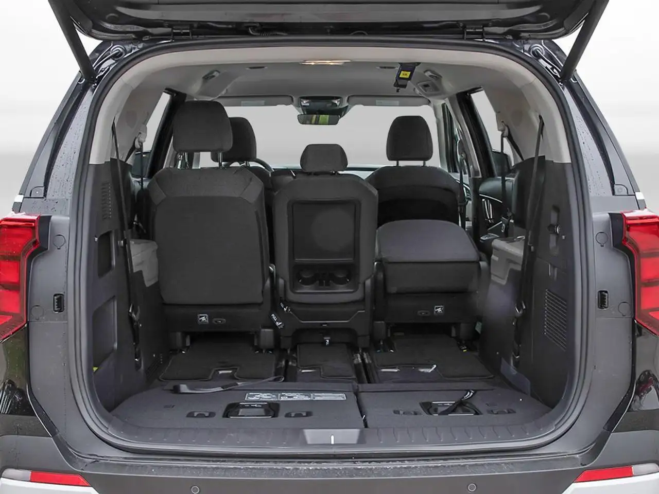 Kia Carnival снимка Kia Carnival