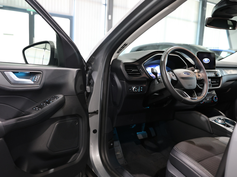 Ford Kuga 2.0 EB AWD TITANIUM-X / LED,HUD,AHK,B&O — photo 12