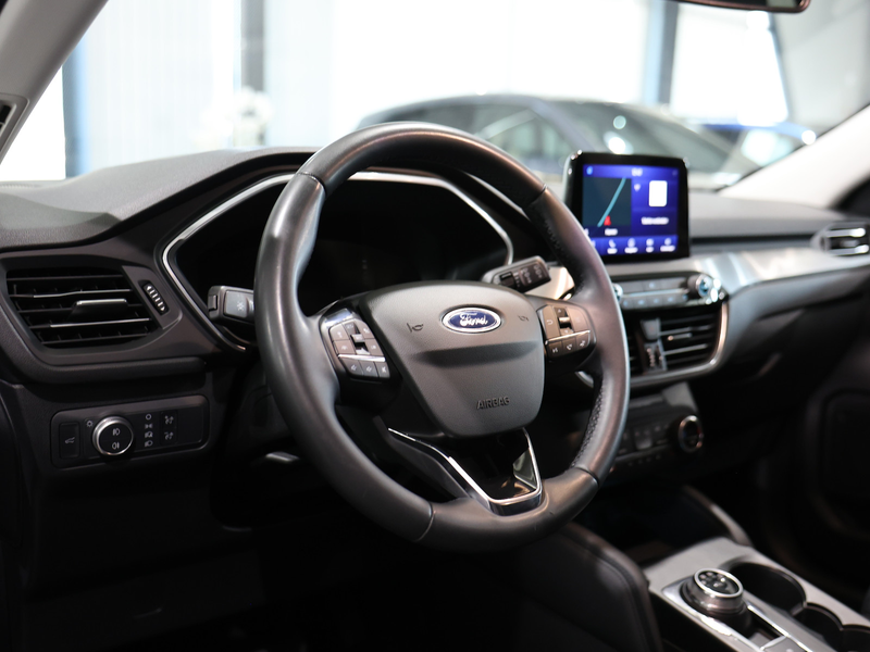 Ford Kuga 2.0 EB AWD TITANIUM-X / LED,HUD,AHK,B&O — photo 14
