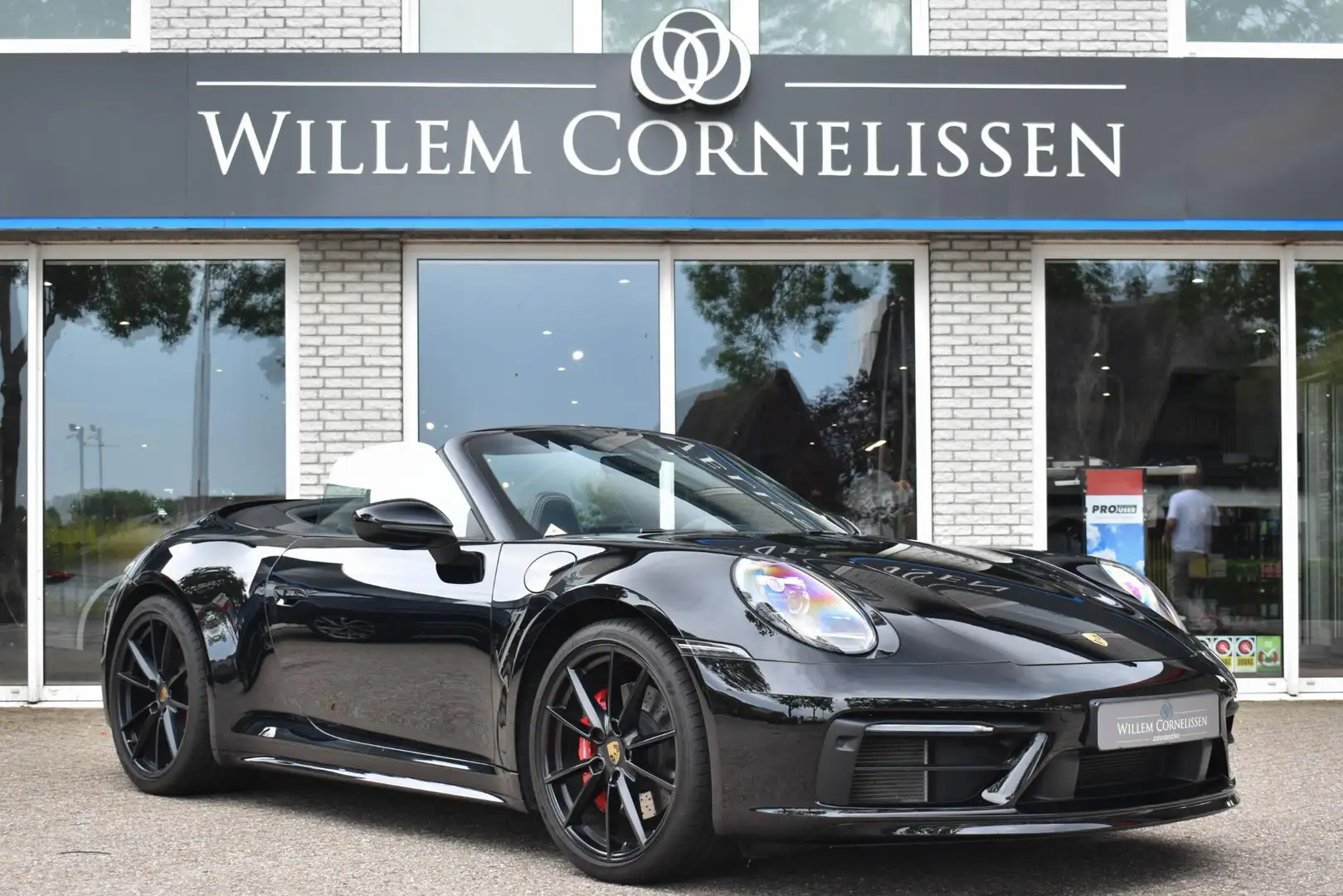 Porsche 992 Cabrio 3.0 Carrera S Cabrio Sport Chrono Leder Cam Noir - 1