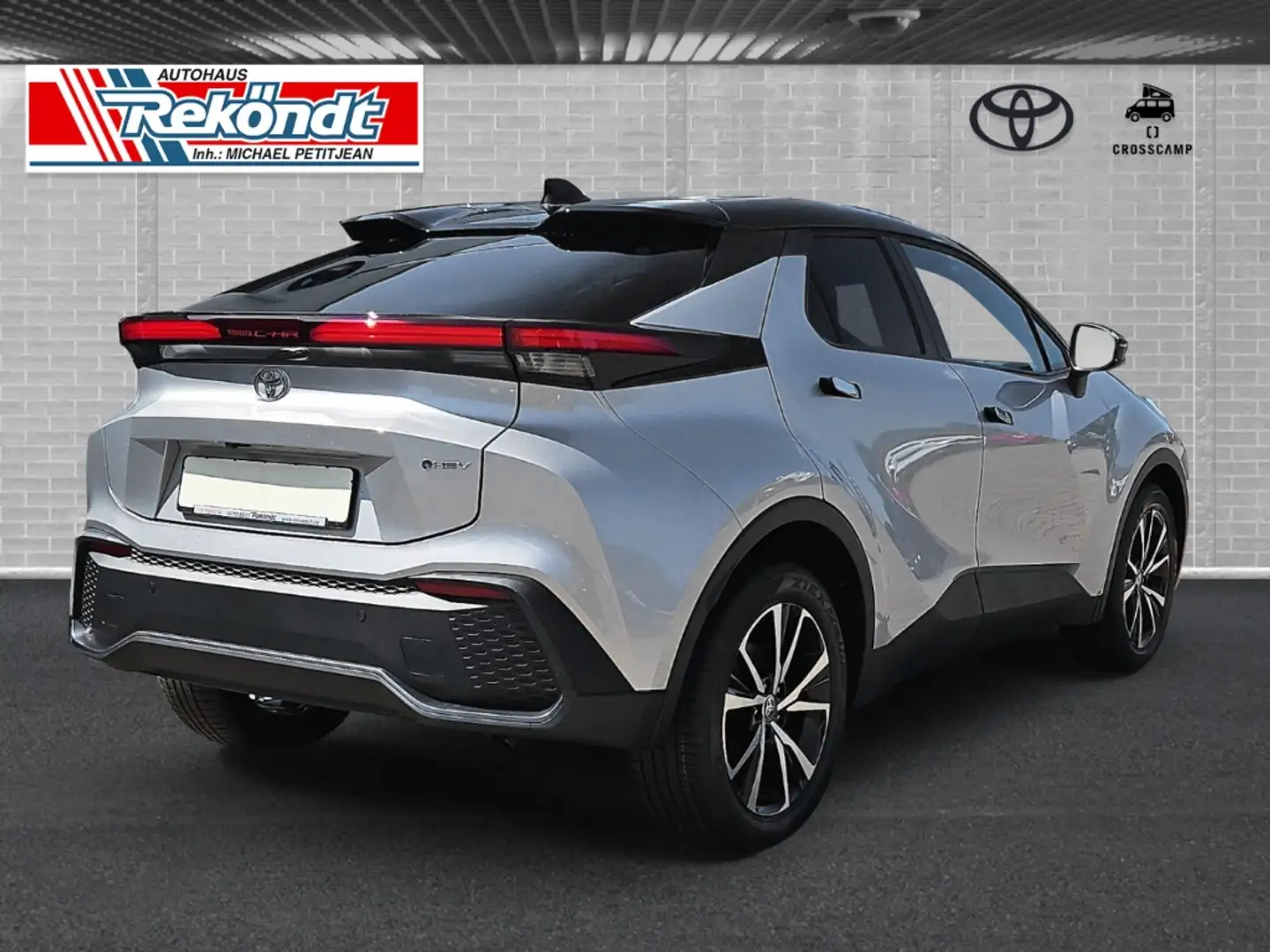 Toyota C-HR 1.8 Hybrid Teamplayer ACC RFK SHZ LHZ NAVI DAB Zilver - 2
