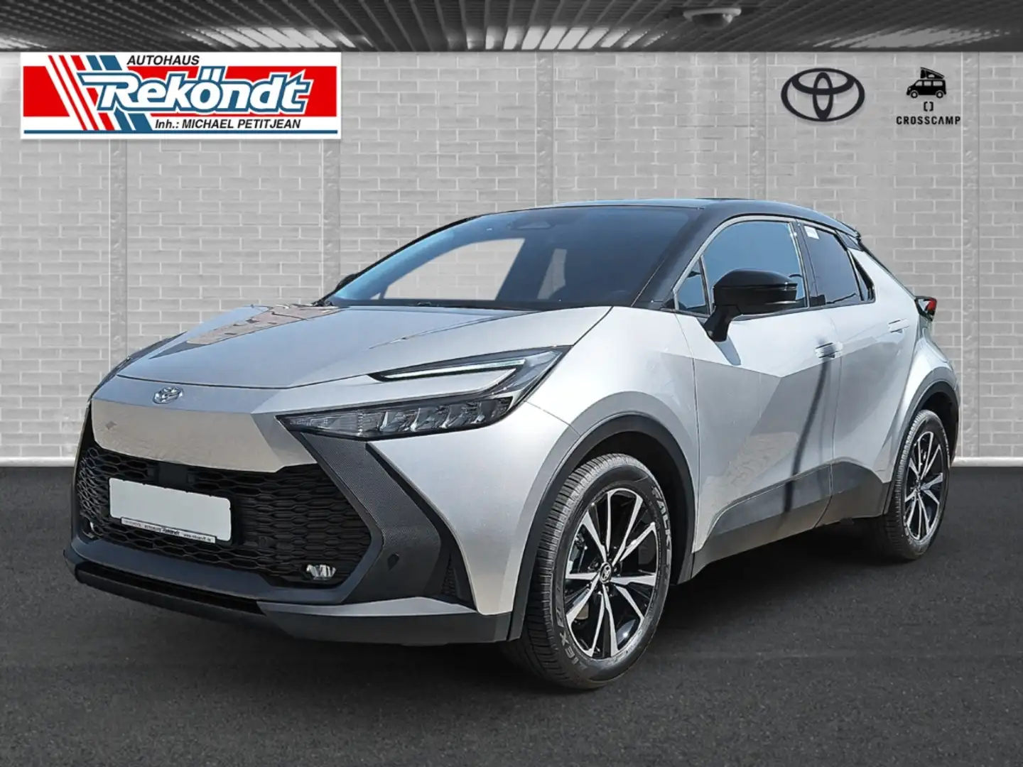 Toyota C-HR 1.8 Hybrid Teamplayer ACC RFK SHZ LHZ NAVI DAB Zilver - 1