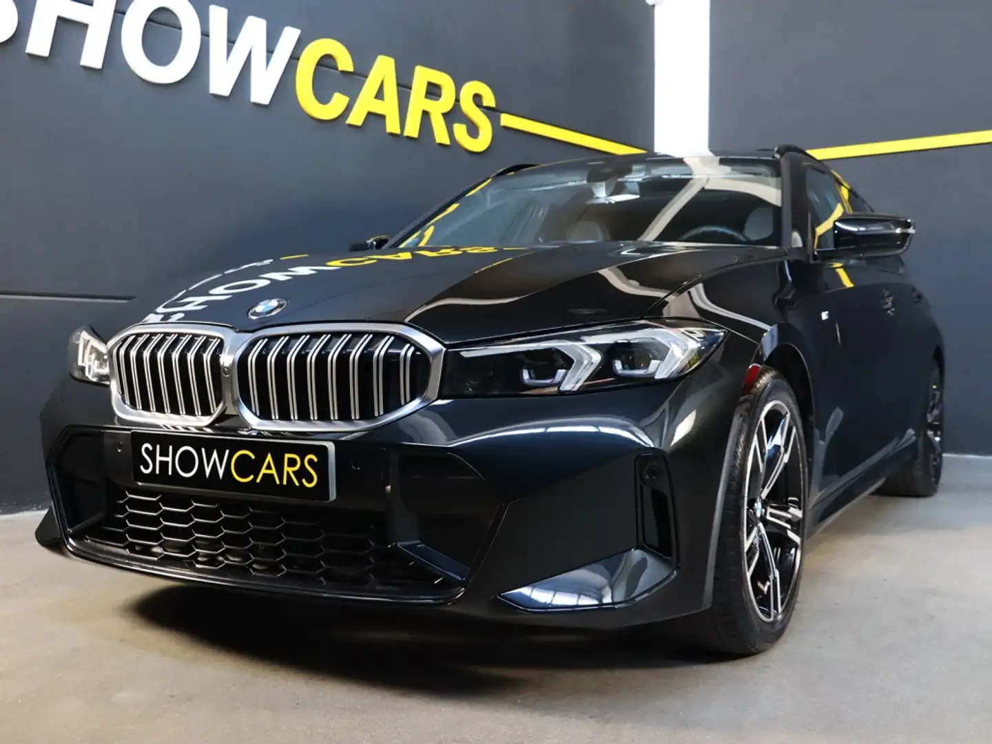 BMW 320 320dA xDrive Touring M Sport Negro - 2