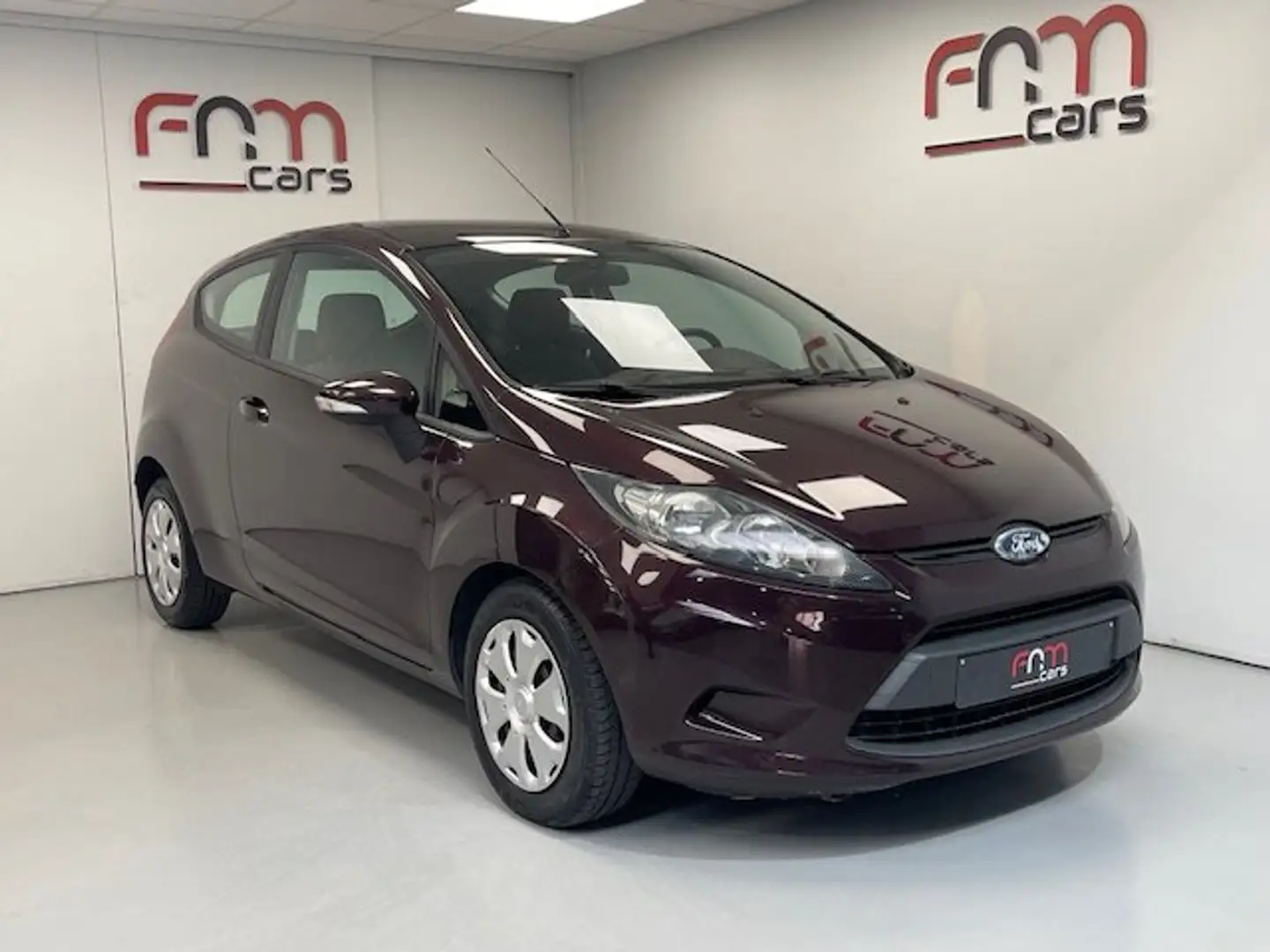 Ford Fiesta 3d bwj 2010 euro5 Airco Word gekeurd Rouge - 1