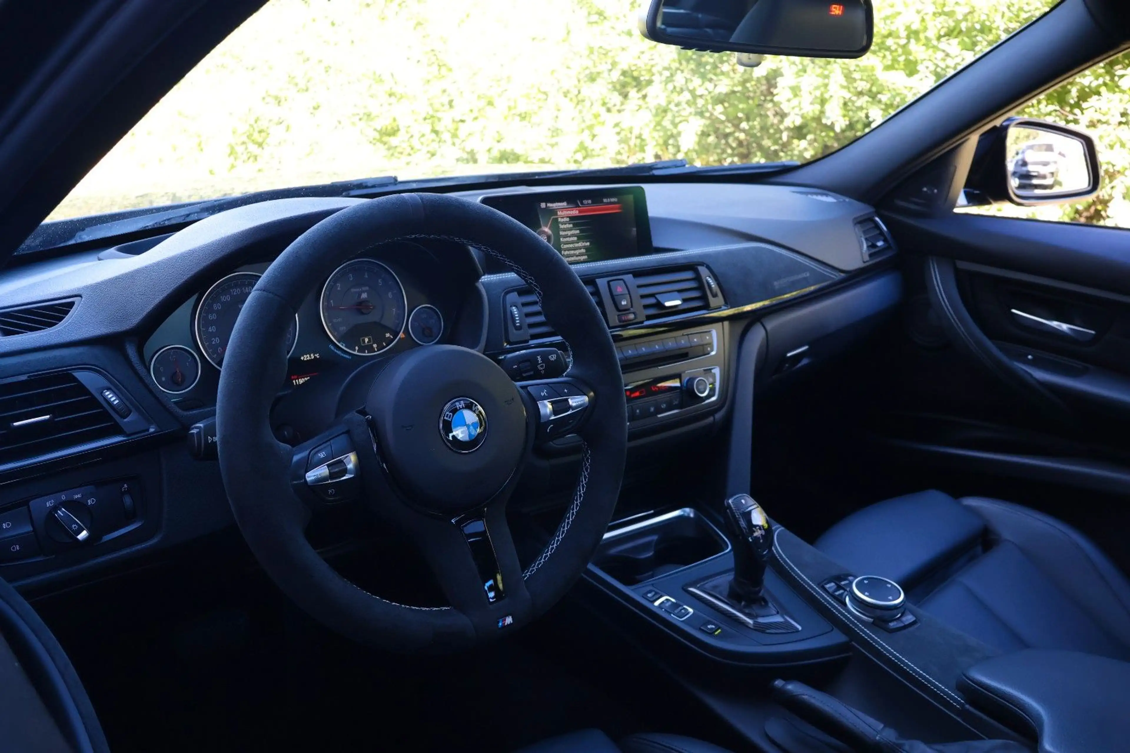 BMW 335 i xDrive M-PERFORMANCE/H&K/HUD/KAMERA — photo 13