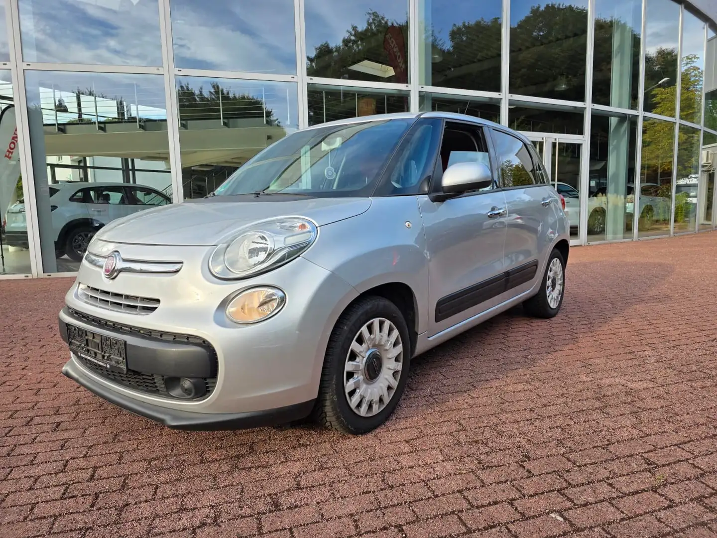 Fiat 500L Easy *SCHÖN GERÄUMIG* Silber - 2