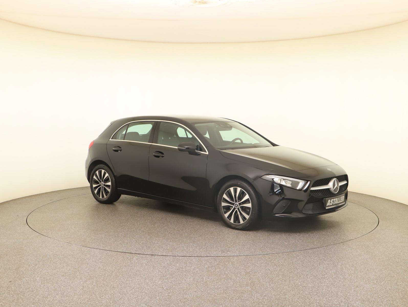 Mercedes-Benz A 220
