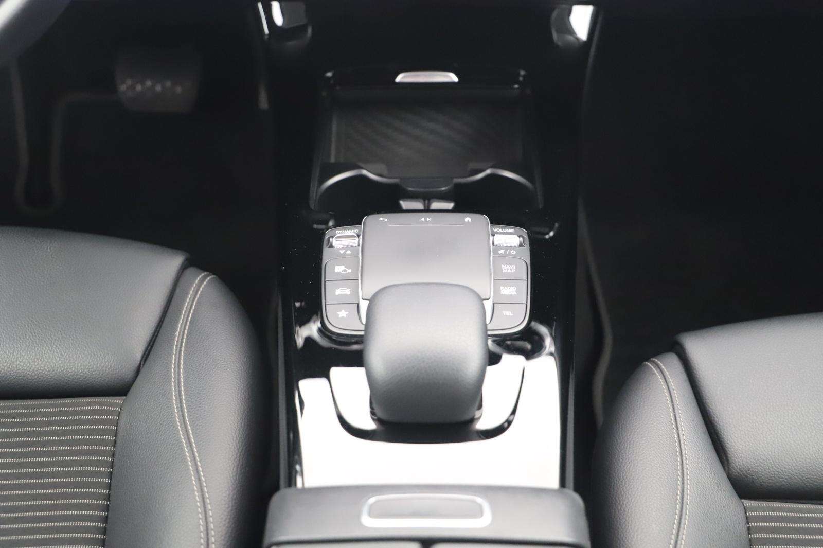 Mercedes-Benz A 220
