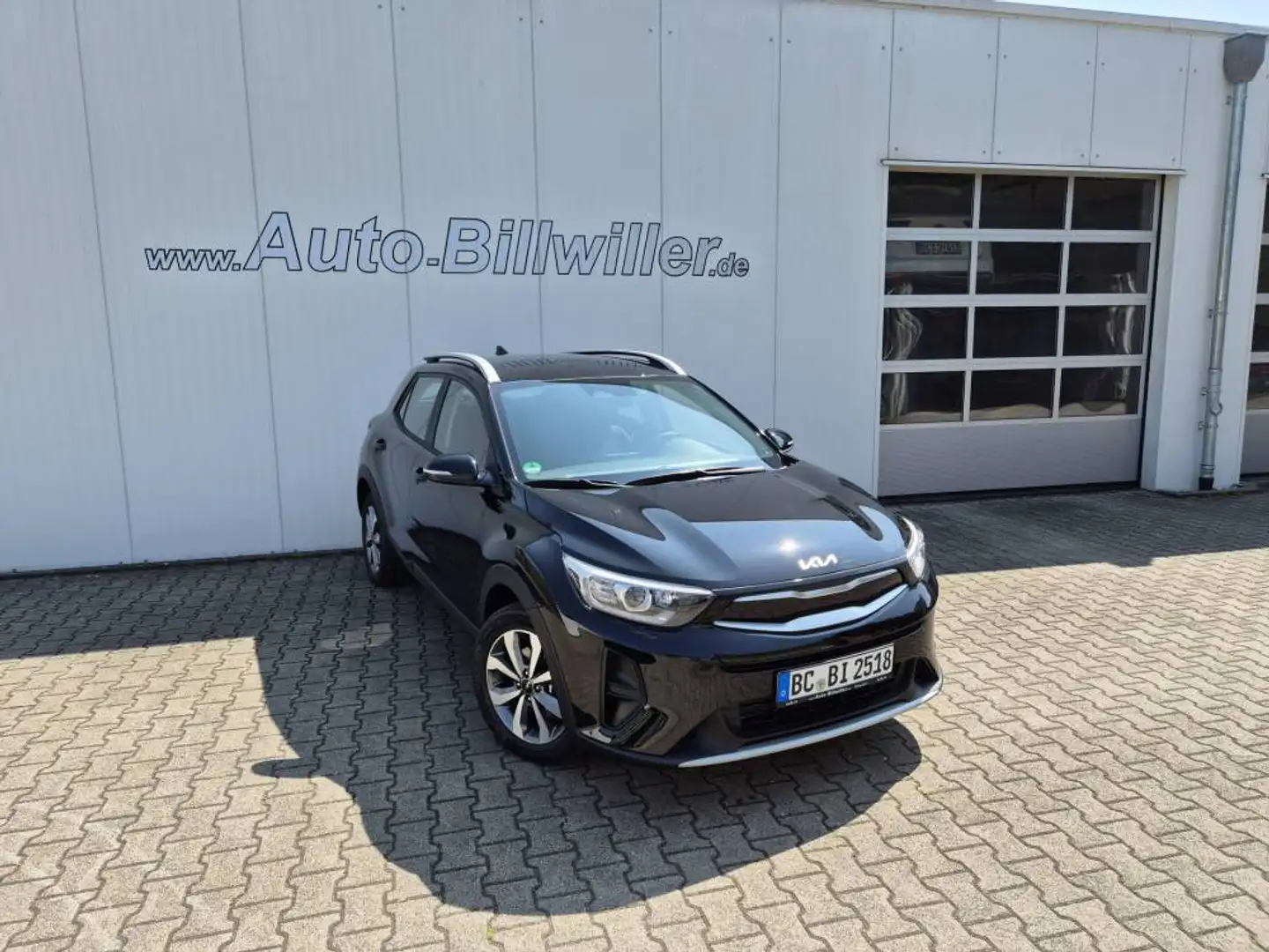 Kia Stonic 1.0 T-GDI (100 PS) ISG Vision Schwarz - 1