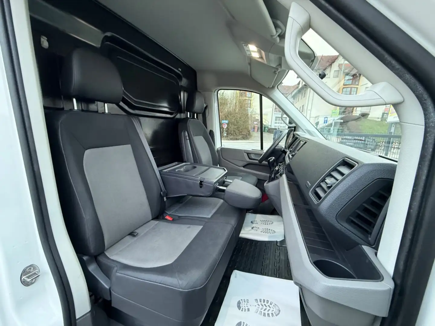 Volkswagen Crafter CRAFTER-E SORTIMO REGALSYSTEM KLIMA NAVI KAMERA Weiß - 2